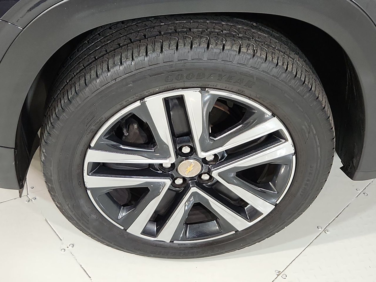 Chevrolet TRACKER 1.2T 2023 - Imagen 18 de 20
