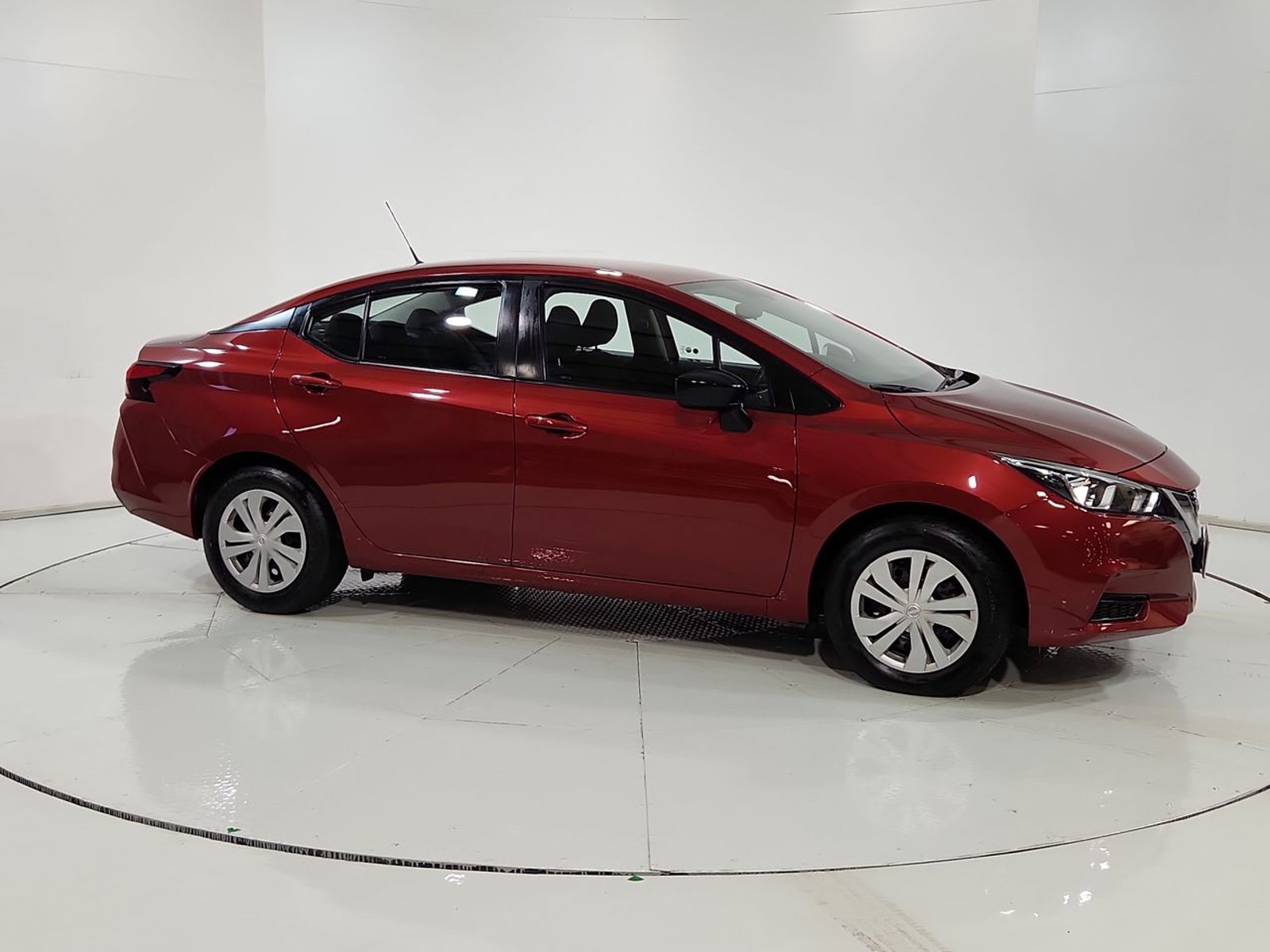 Nissan VERSA MT 1.6 2023 - Imagen 14 de 20