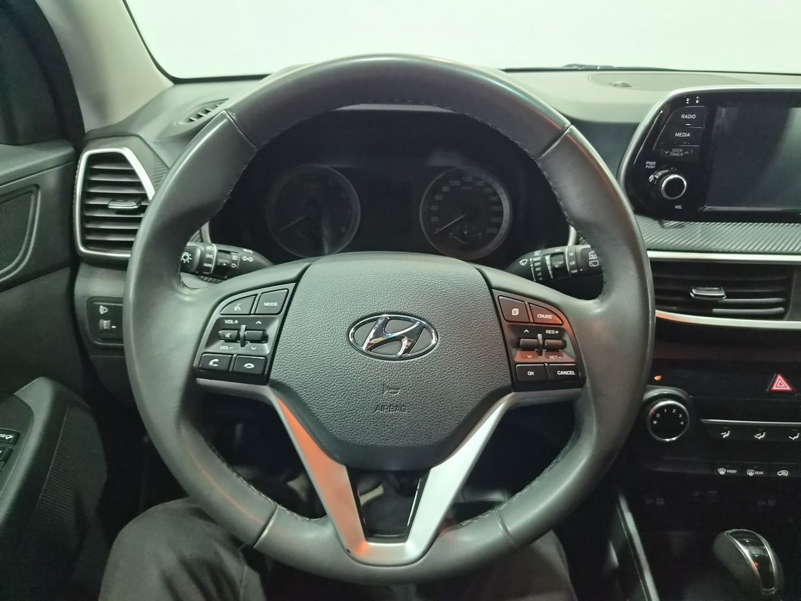 Hyundai TUCSON TL 2.0 AUT 2019 - Imagen 19 de 20