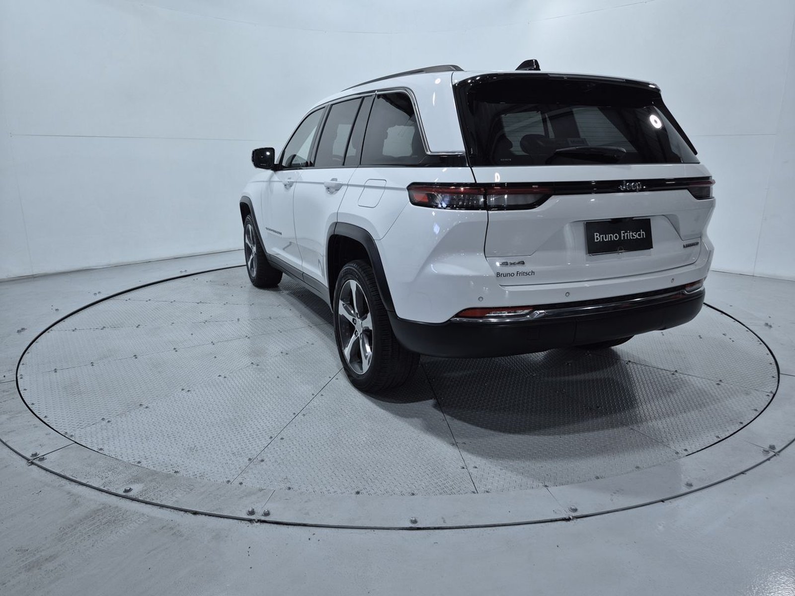 Jeep GRAND CHEROKEE LIMITED 4X4 3.6 AT 2024 - Imagen 6 de 20