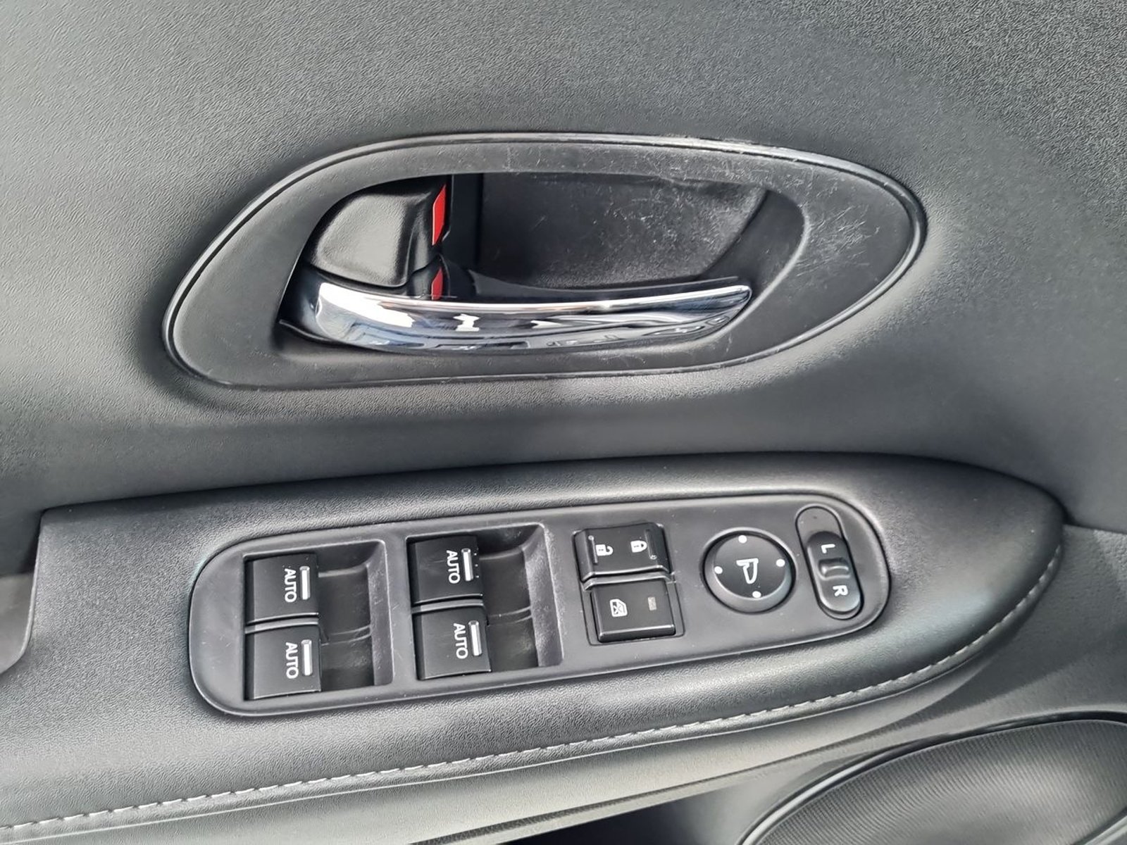 Honda HR-V HR V LXS 1.8 AUT 2022 - Imagen 20 de 20
