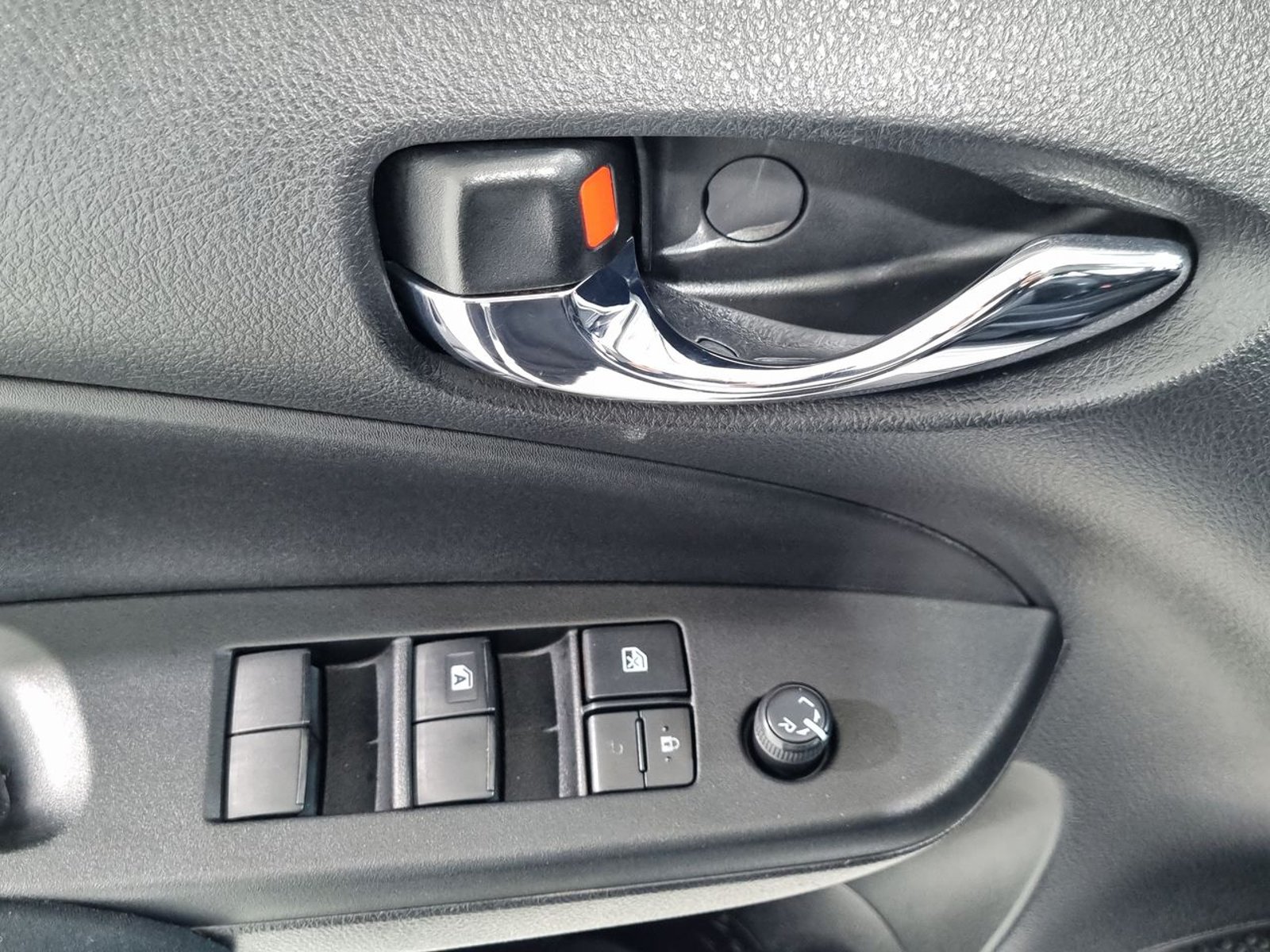 Toyota YARIS SEDAN OTTO 1.5 2023 - Imagen 20 de 20