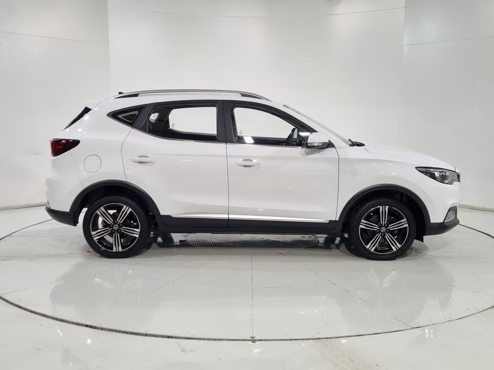 Mg ZS 1.5L AUT 2023 - Imagen 13 de 20