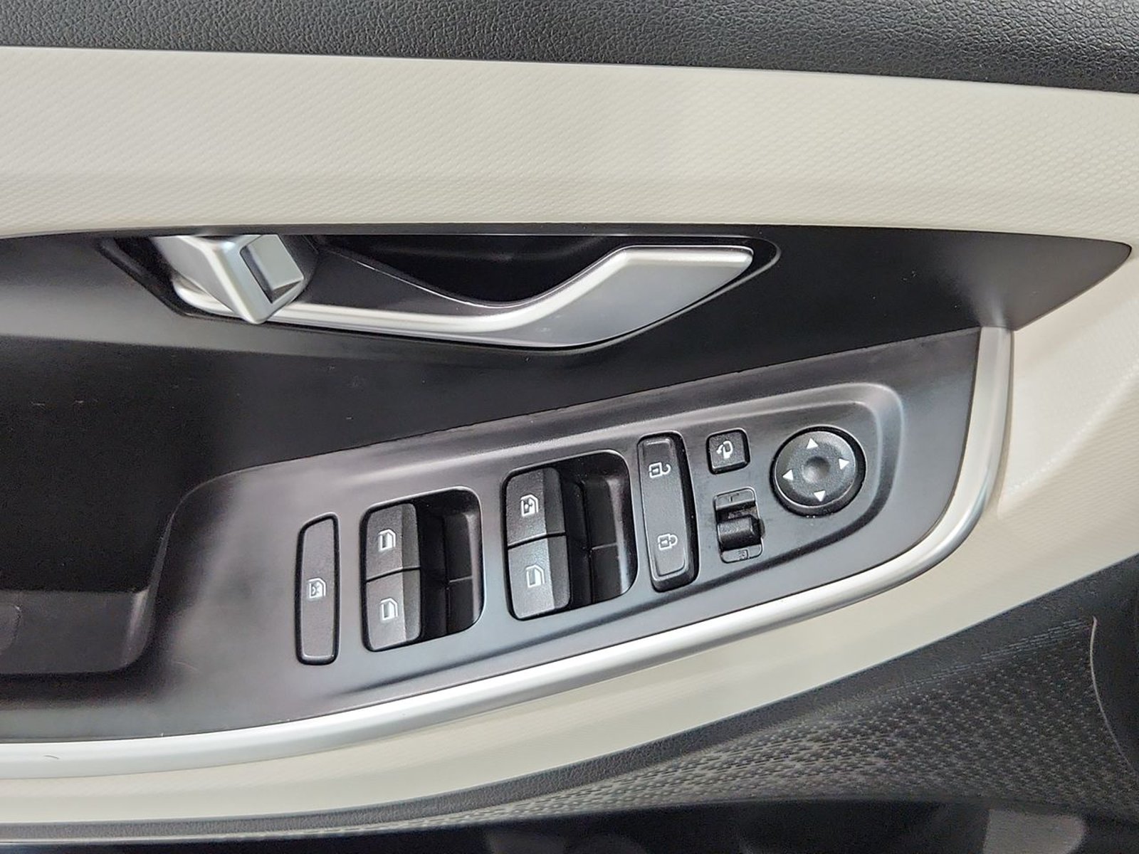 Hyundai CRETA GRAND MPI 2.0 AUT 2022 - Imagen 20 de 20