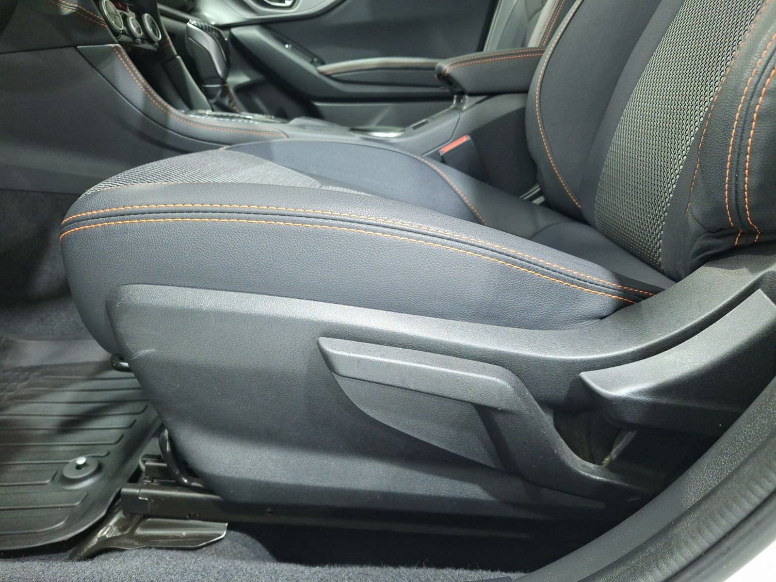Subaru XV CVT 2.0 AUT 2023 - Imagen 17 de 20