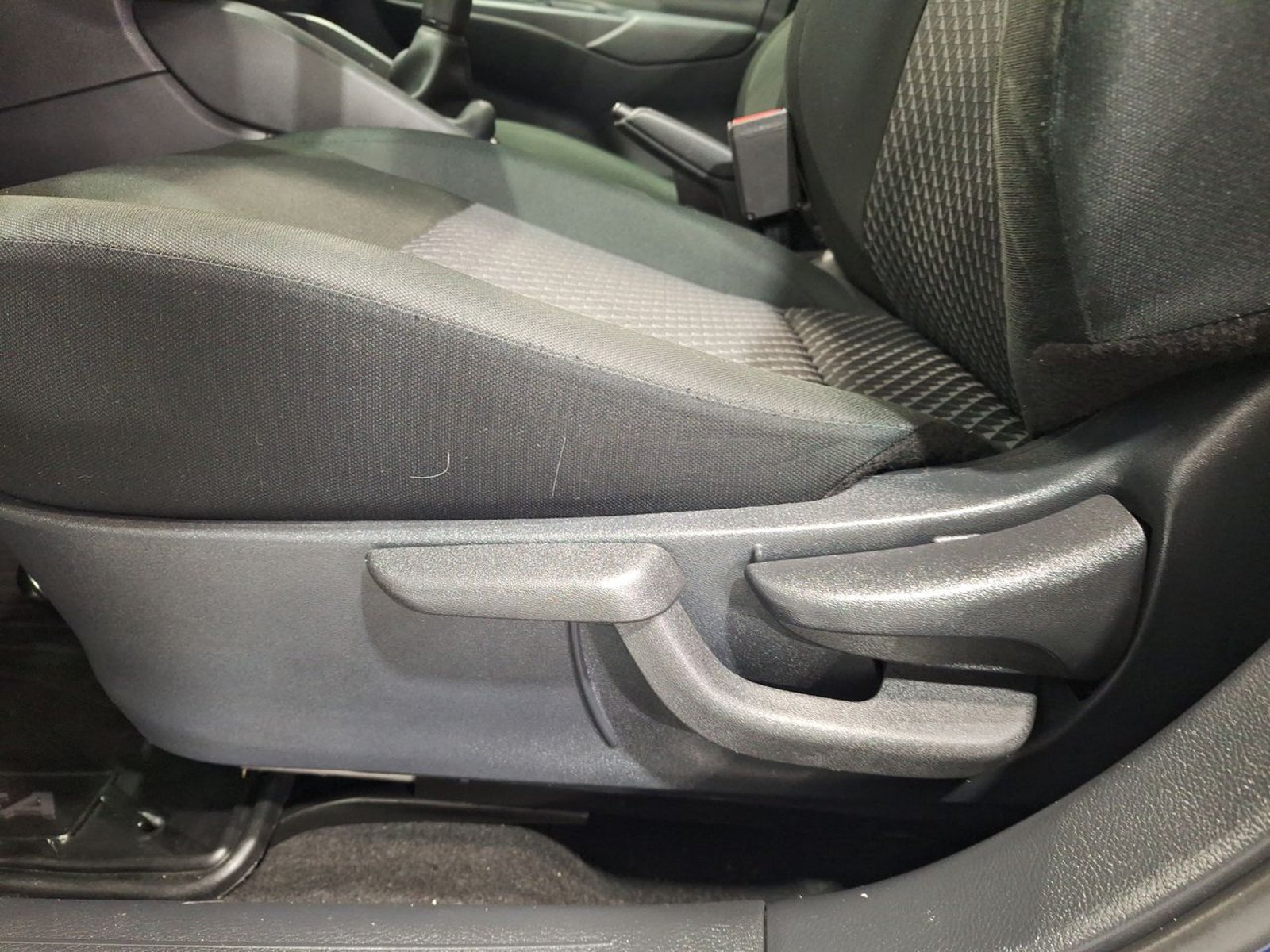 Nissan VERSA MT 4X2 1.6 2024 - Imagen 17 de 20