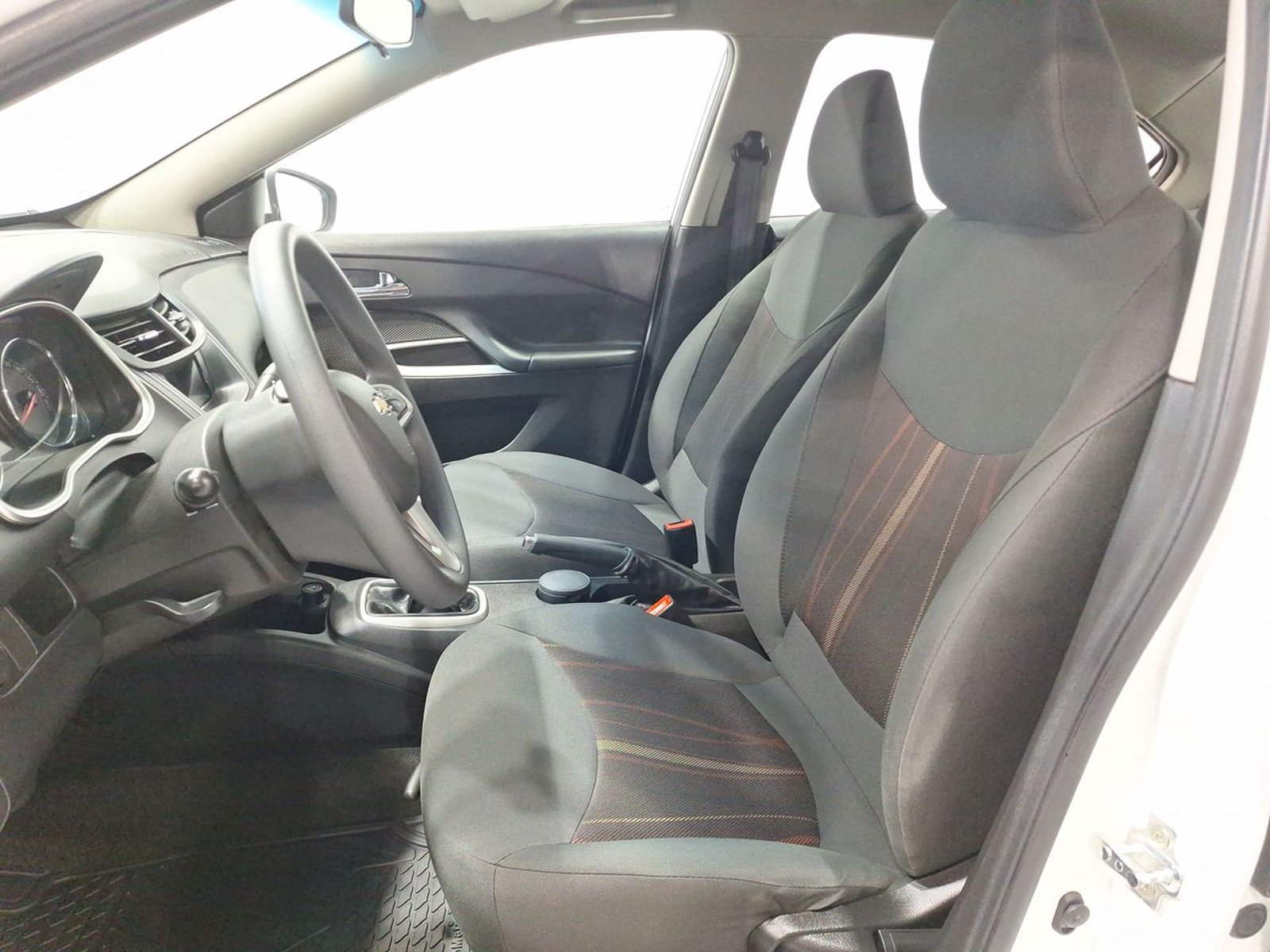 Chevrolet SAIL 1.5 2023 - Imagen 18 de 20