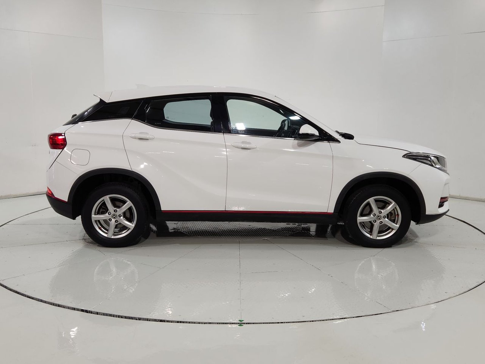 Dfsk 500 SUV 500 1.5 2022 - Imagen 13 de 20