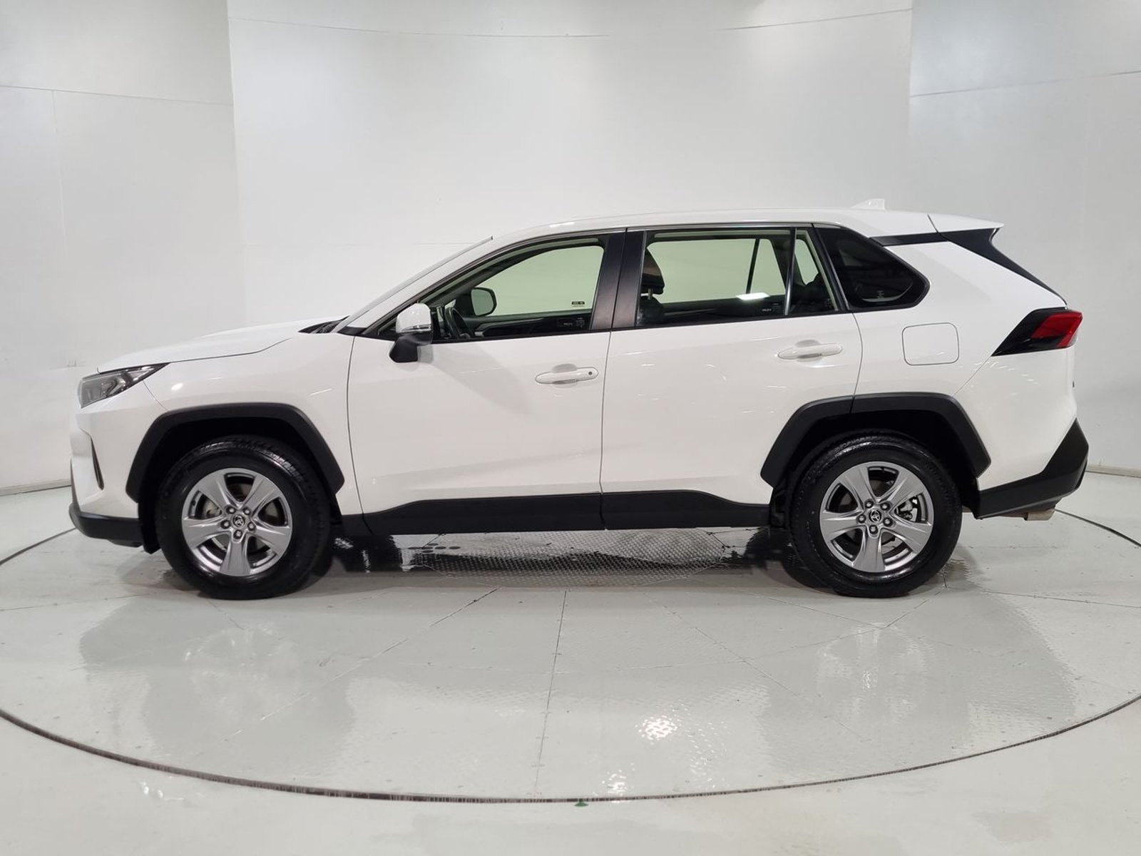Toyota RAV4 4X2 2.0 AUT 2025 - Imagen 5 de 20