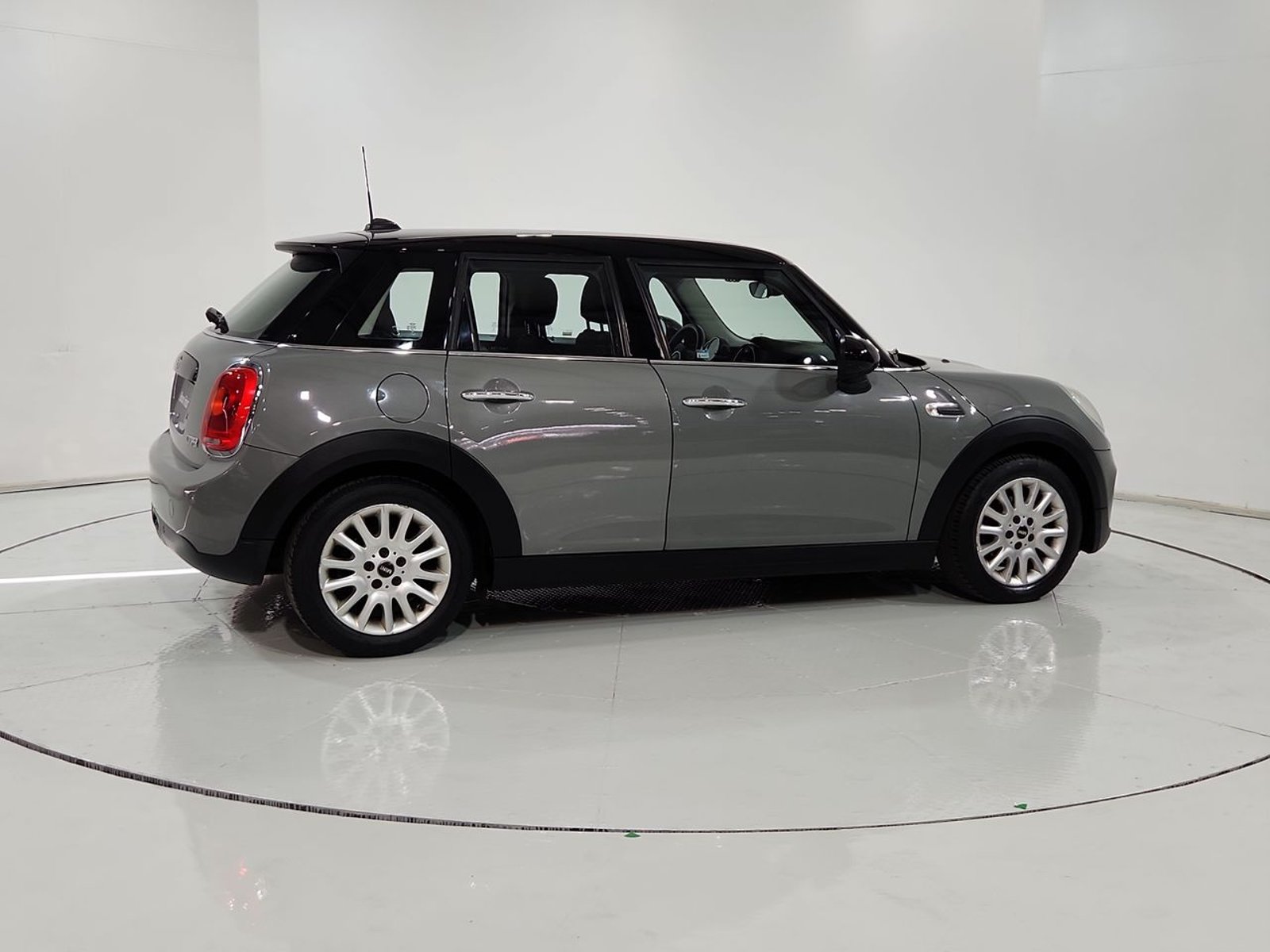 Mini COOPER F55 COOPER PEPPER HB 1.5 2016 - Imagen 12 de 20