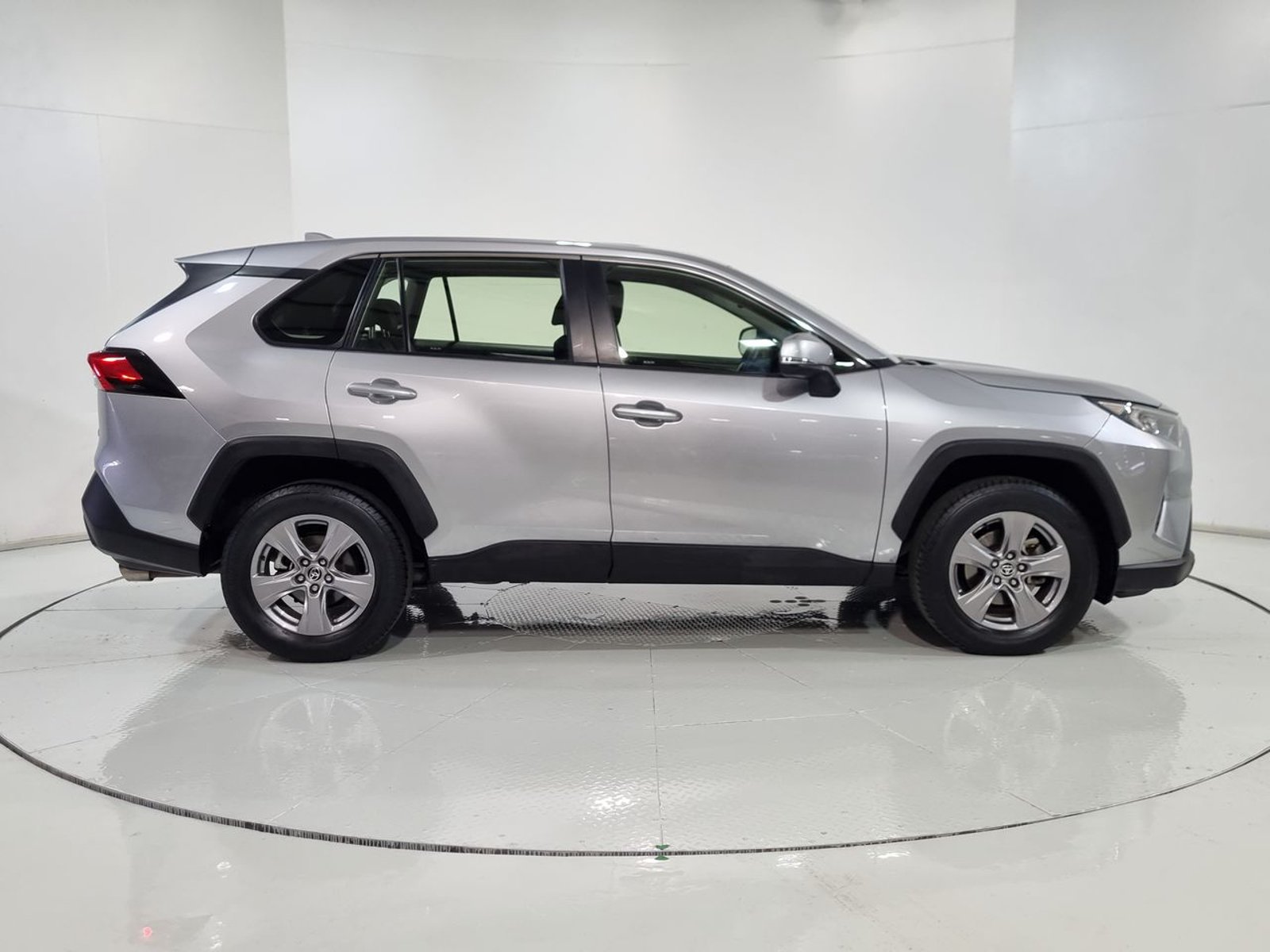 Toyota RAV4 OTTO 2.0 AUT 2023 - Imagen 13 de 20