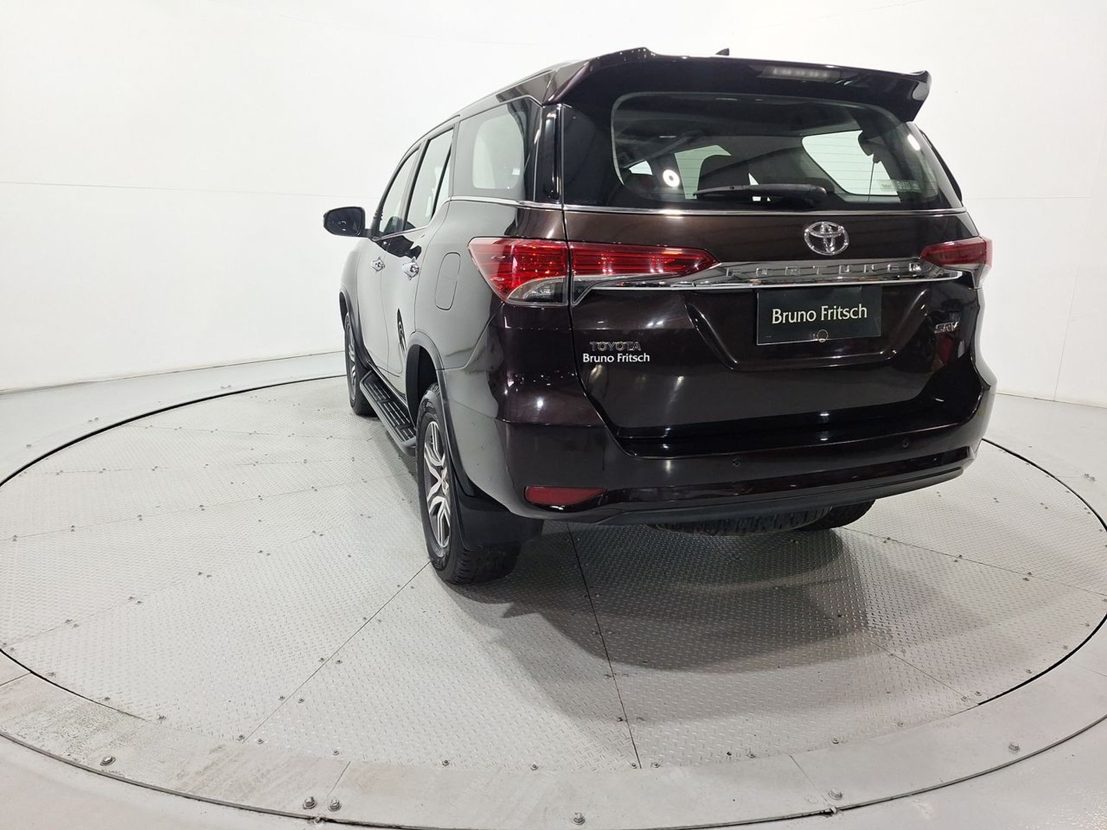 Toyota FORTUNER SRV 2.7 AUT 2019 - Imagen 6 de 20