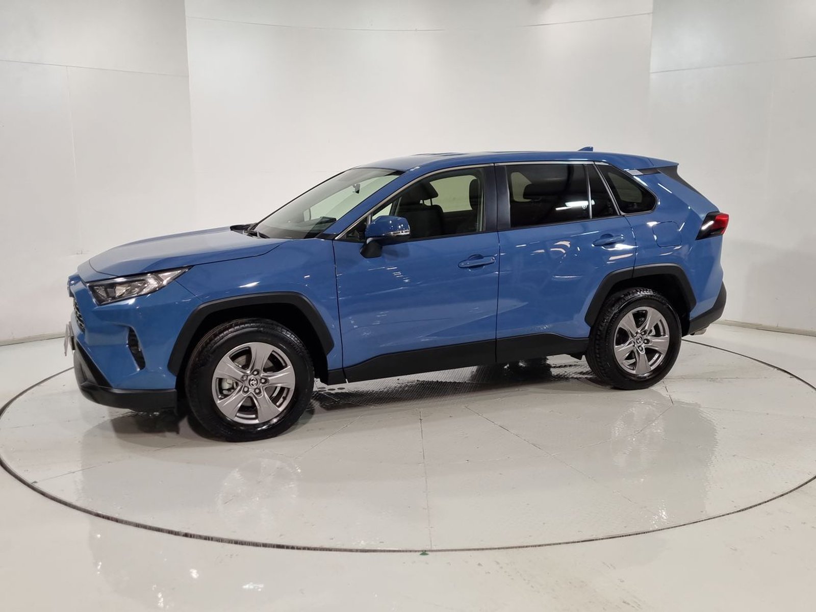 Toyota RAV4 4X2 2.0 AT 2026 - Imagen 4 de 20