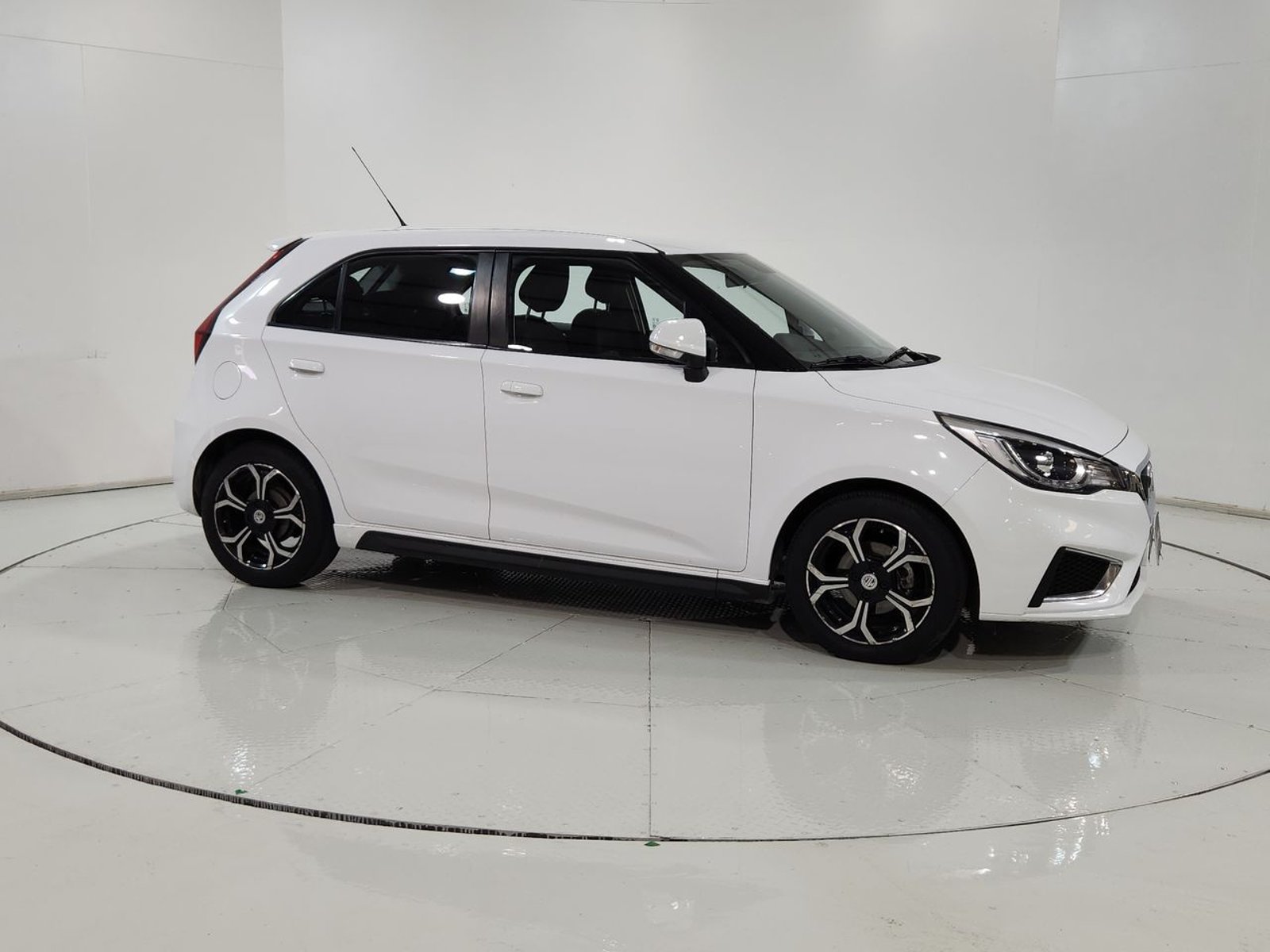 Mg 3 HATCH BACK 1.5 2023 - Imagen 14 de 20