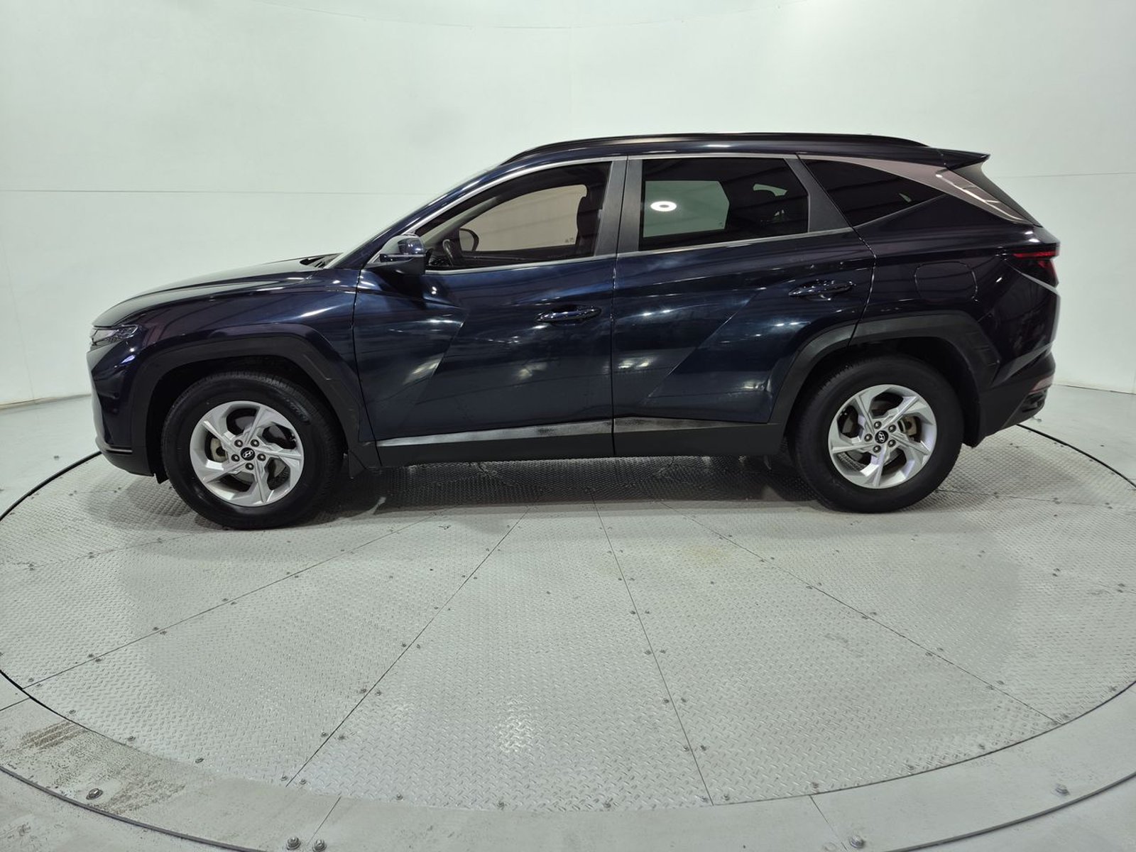 Hyundai TUCSON NX4 1.6 AUT 2022 - Imagen 4 de 20