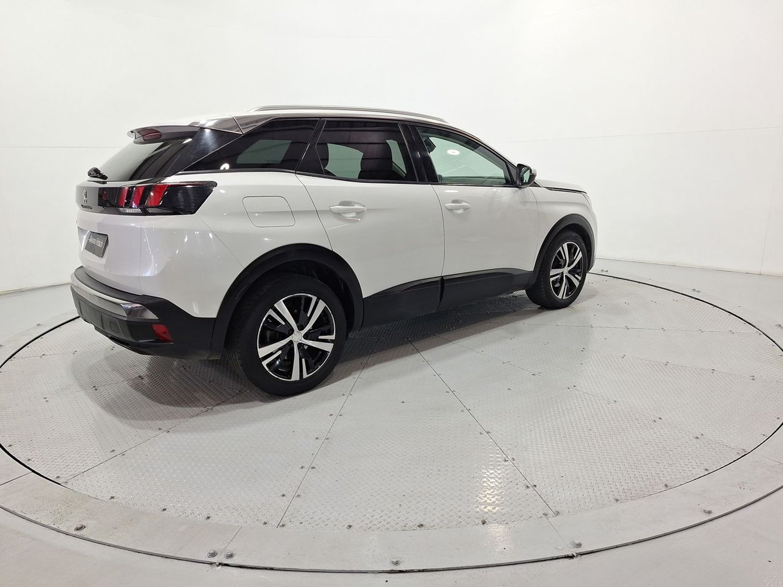 Peugeot 3008 ACTIVE 1.6 AT 2019 - Imagen 9 de 20