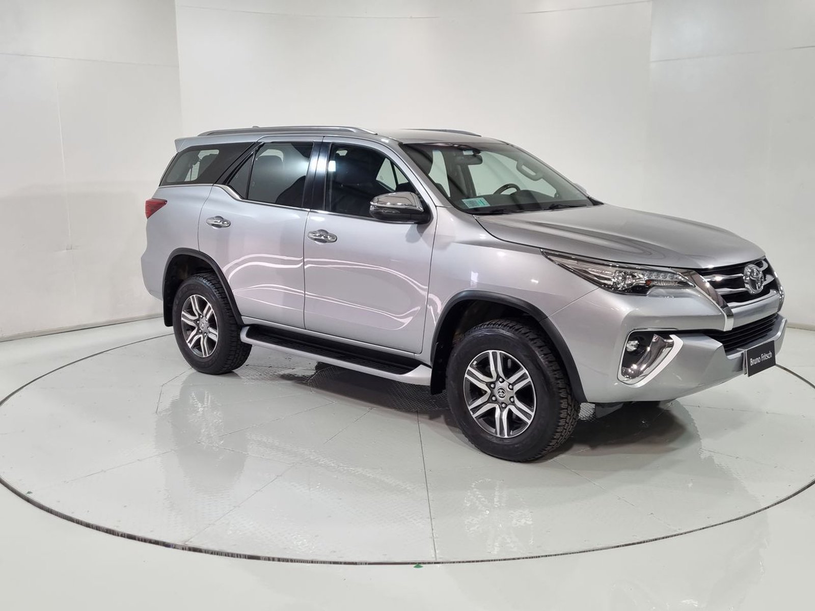 Toyota FORTUNER SRX 2.7 AUT 2020 - Imagen 15 de 20