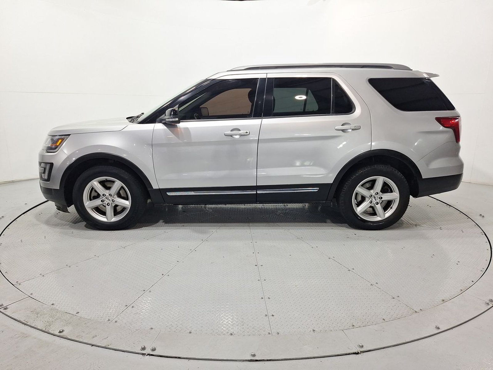 Ford EXPLORER XLT 3.5 2018 - Imagen 4 de 20
