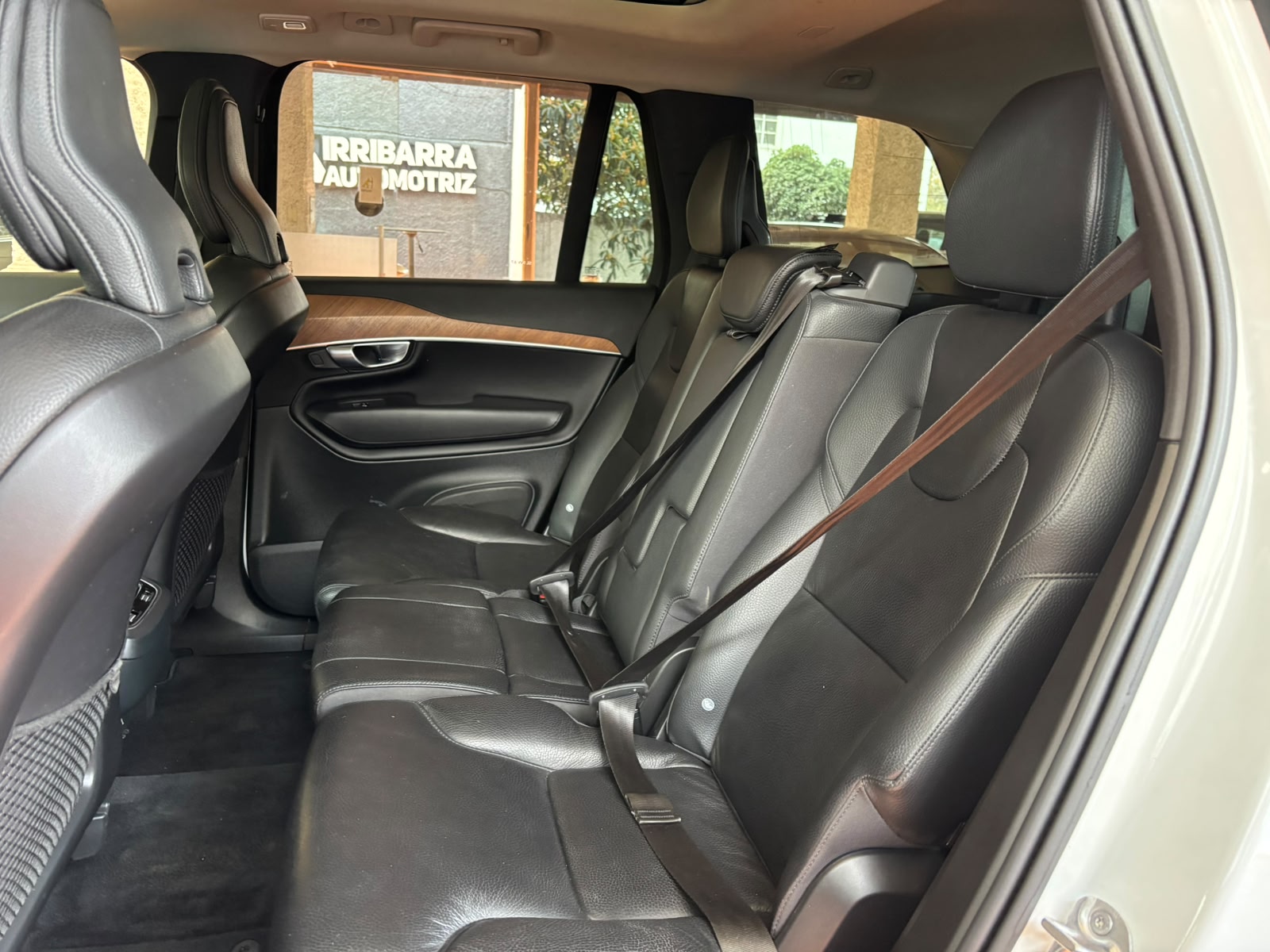 VOLVO XC90 2023 - Imagen 11 de 15