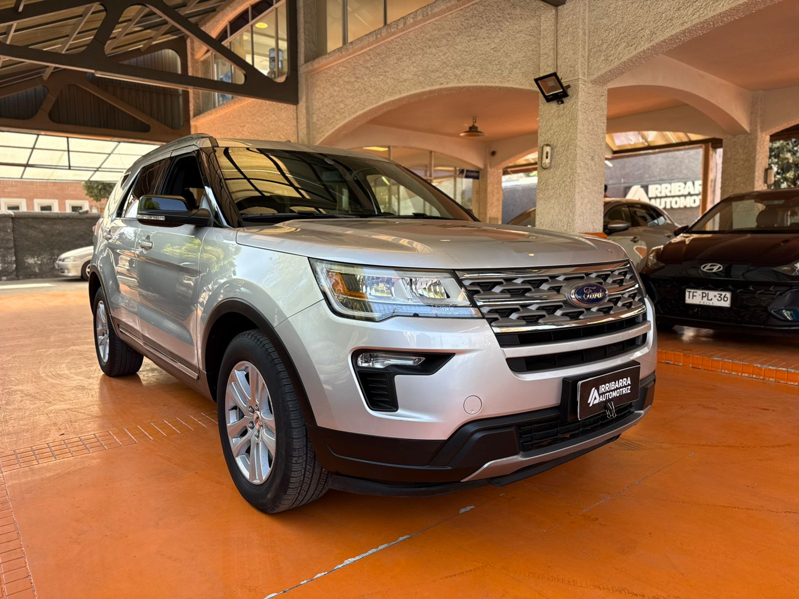 FORD EXPLORER 2018 - Imagen 3 de 15