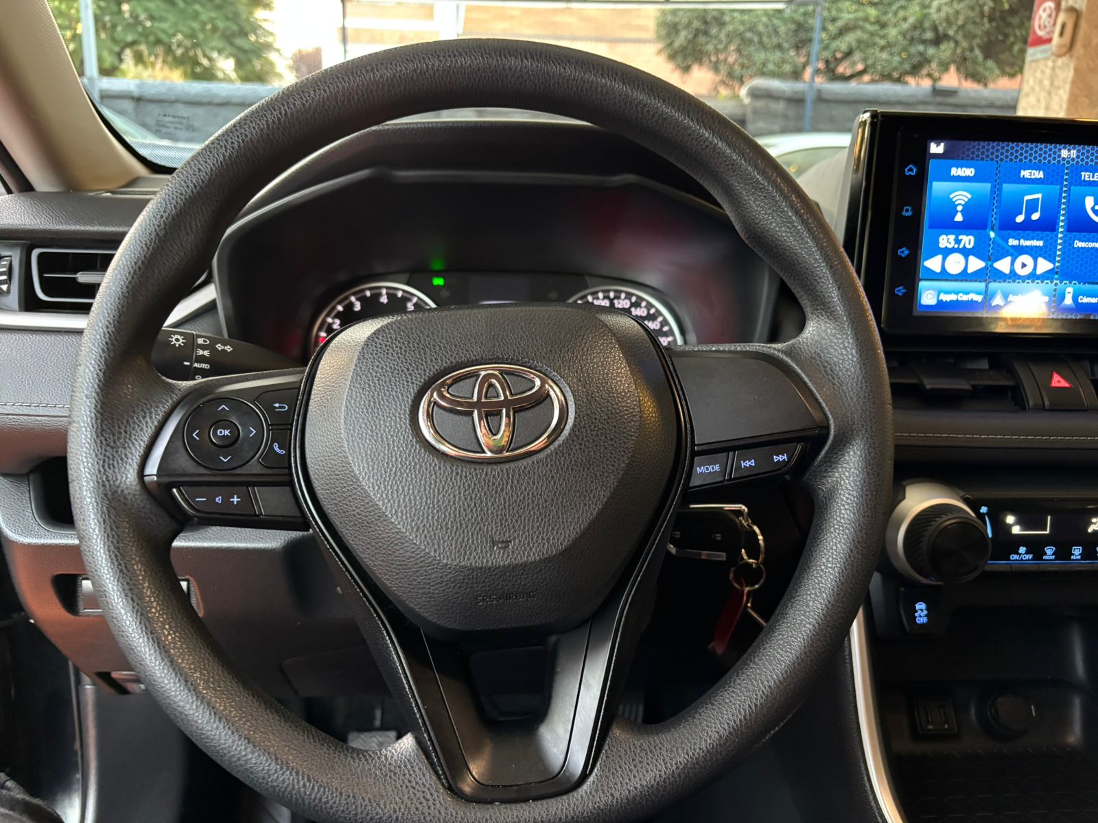 TOYOTA RAV4 2023 - Imagen 13 de 15