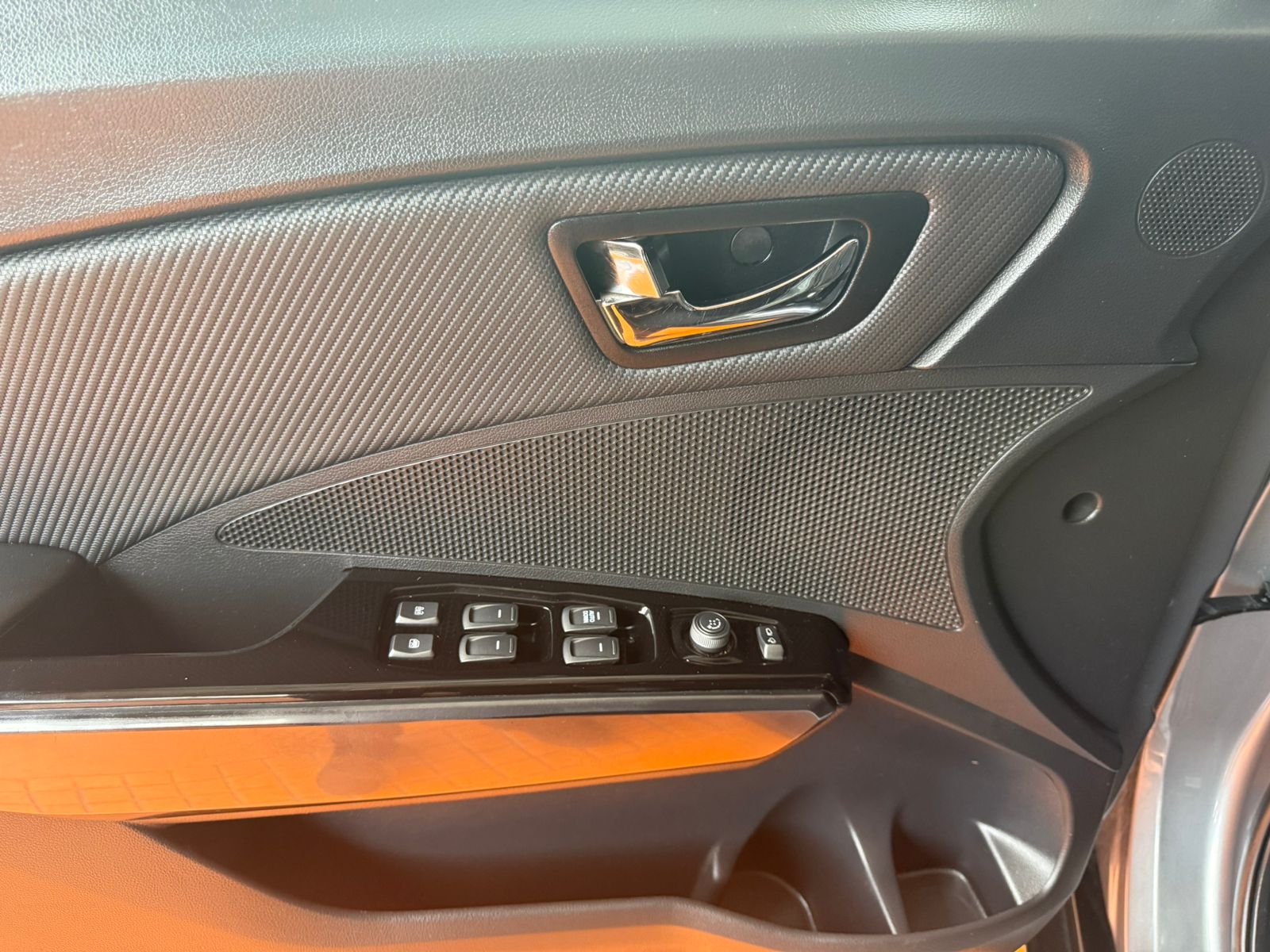 SsangYong TIVOLI 2023 - Imagen 10 de 15