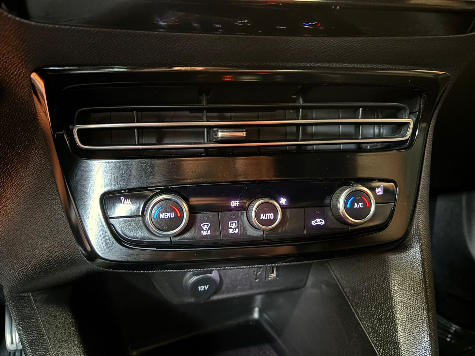 OPEL MOKKA 2023 - Imagen 9 de 15