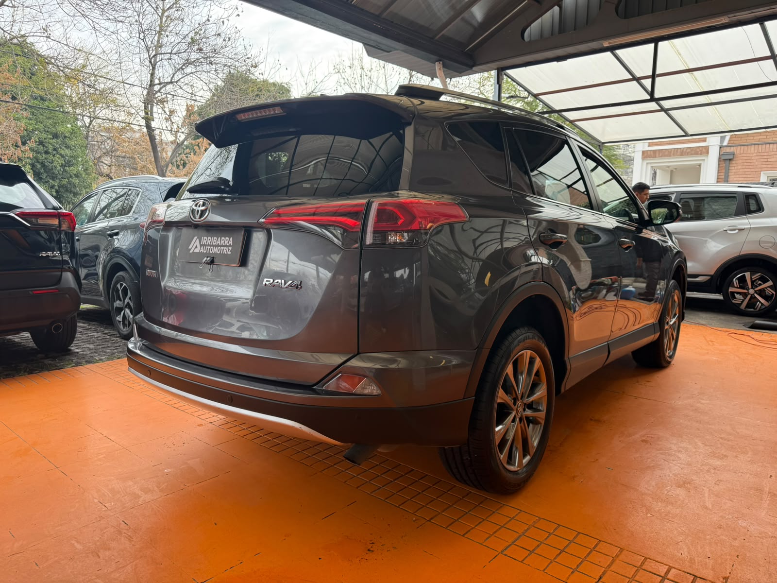 Toyota RAV4 2018 - Imagen 6 de 15
