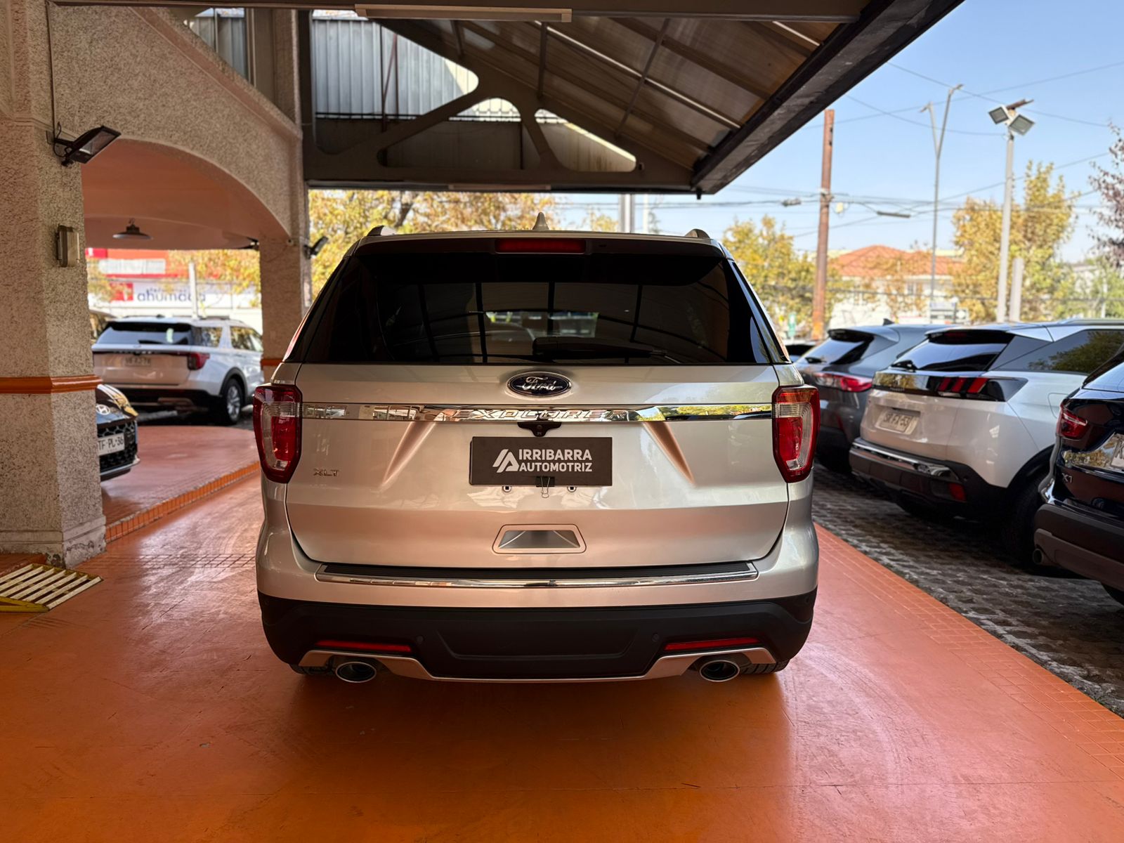 FORD EXPLORER 2018 - Imagen 12 de 15