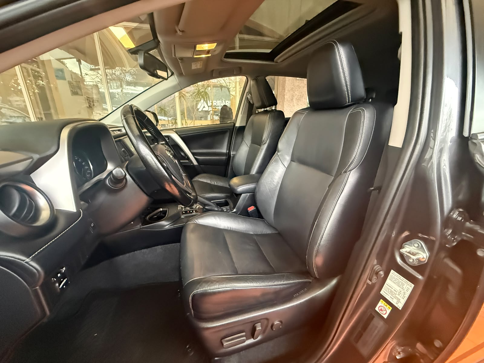 Toyota RAV4 2018 - Imagen 10 de 15