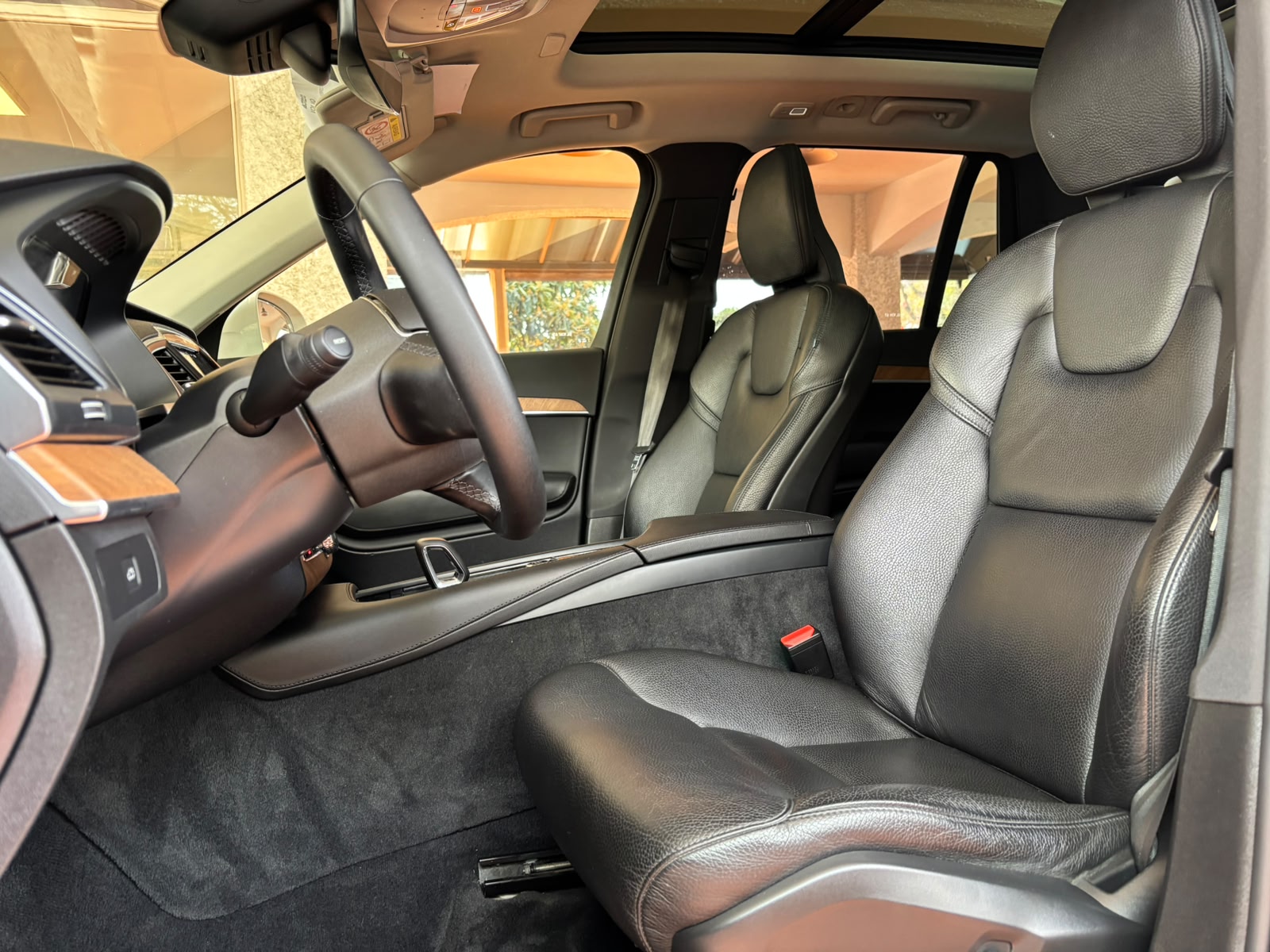 VOLVO XC90 2023 - Imagen 9 de 15
