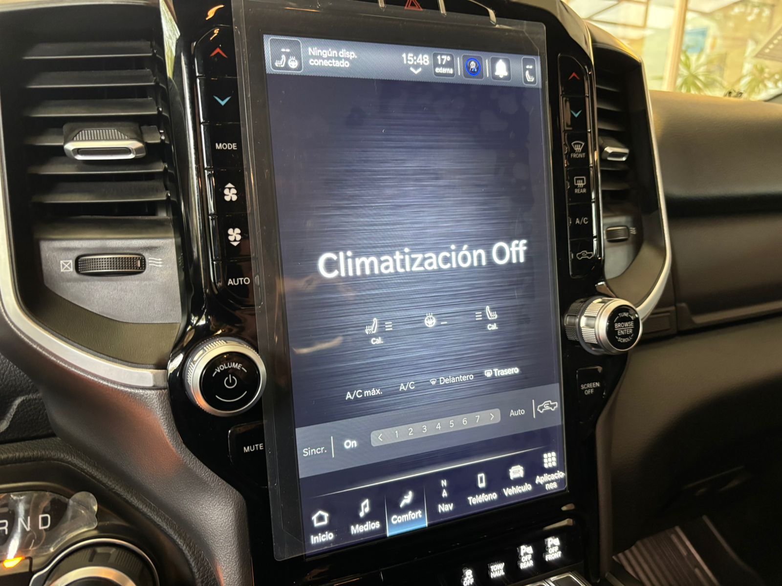 RAM 1500 2024 - Imagen 15 de 15
