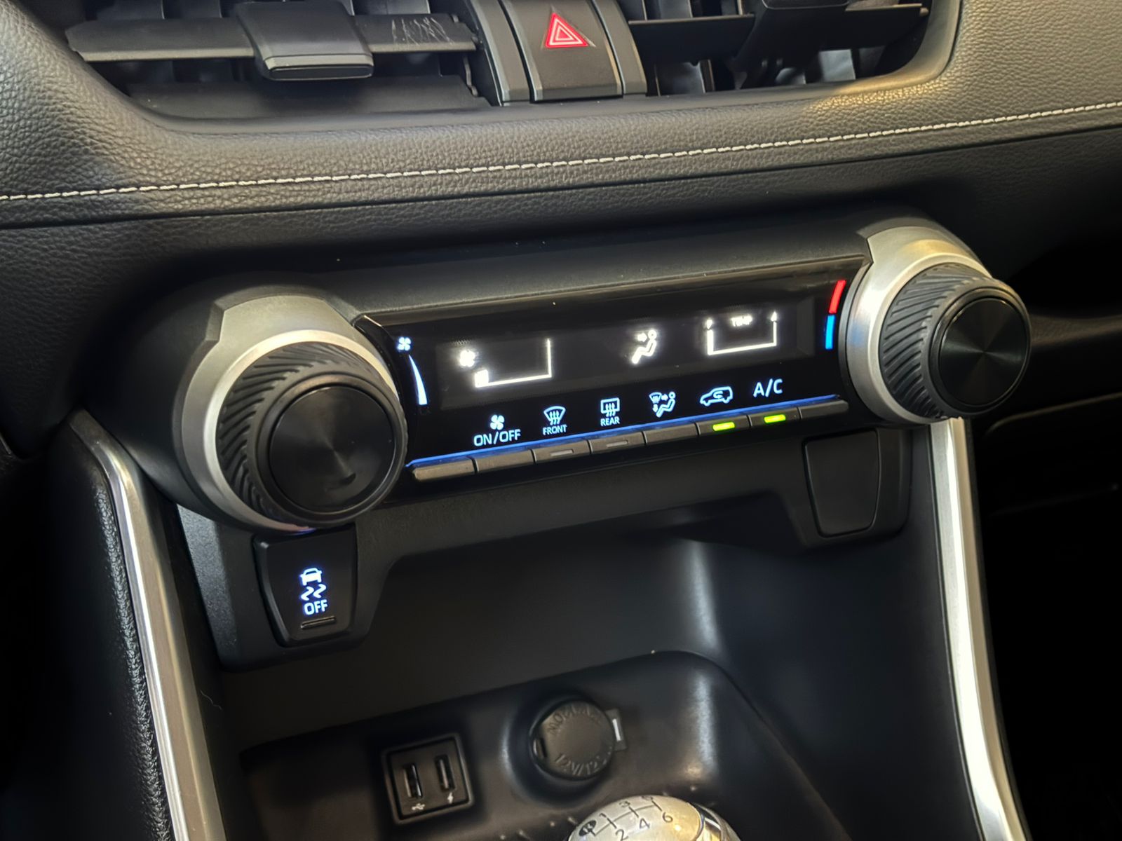 TOYOTA RAV4 2023 - Imagen 9 de 15