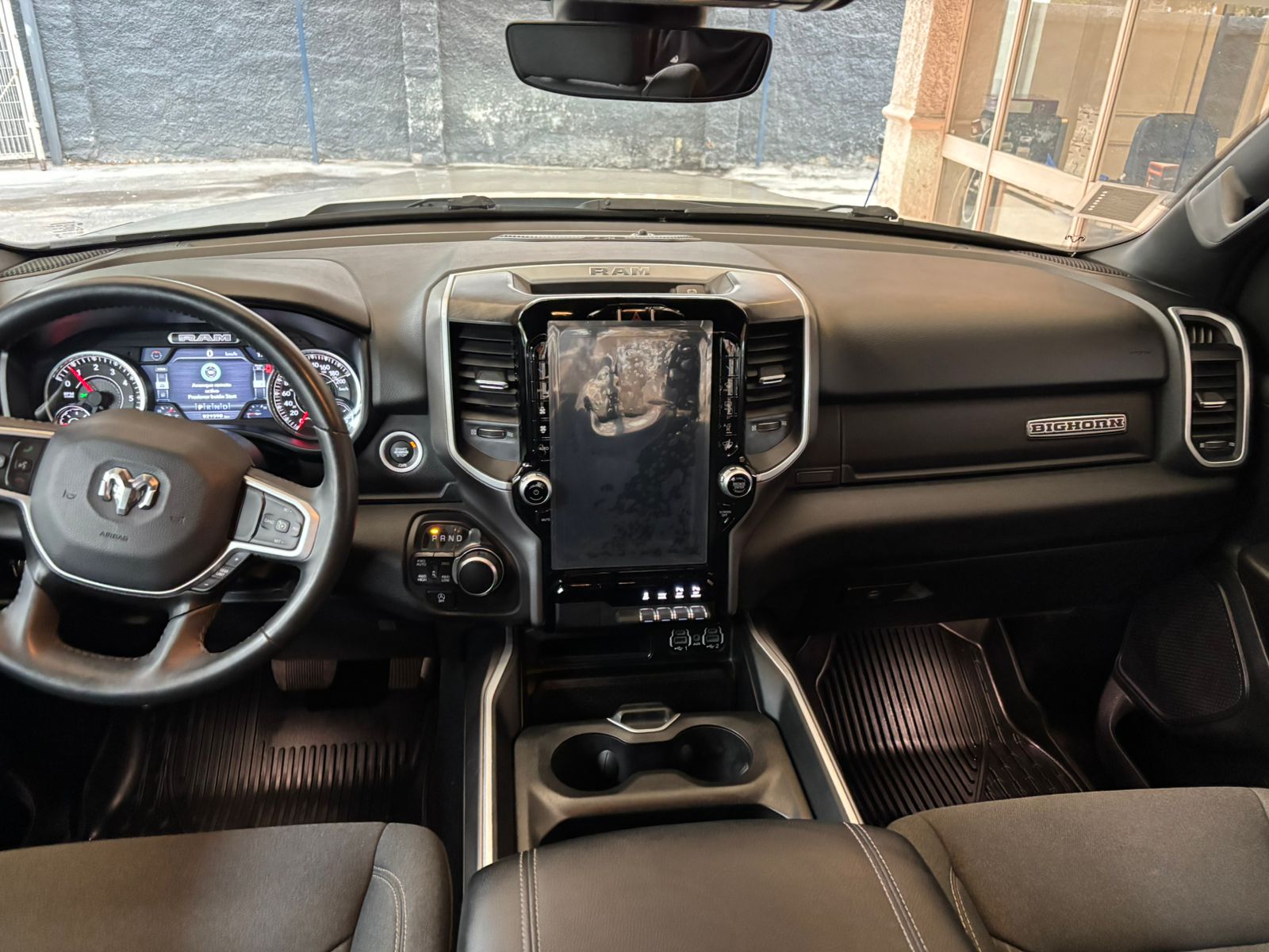 RAM 1500 2024 - Foto 2 de 15