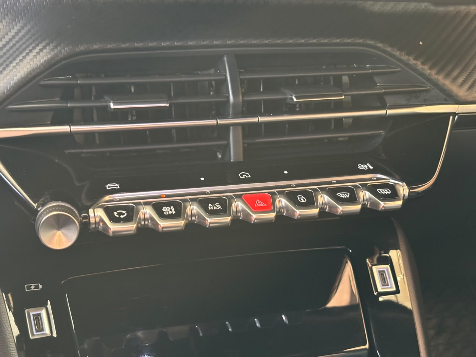 PEUGEOT 2008 2025 - Imagen 9 de 15
