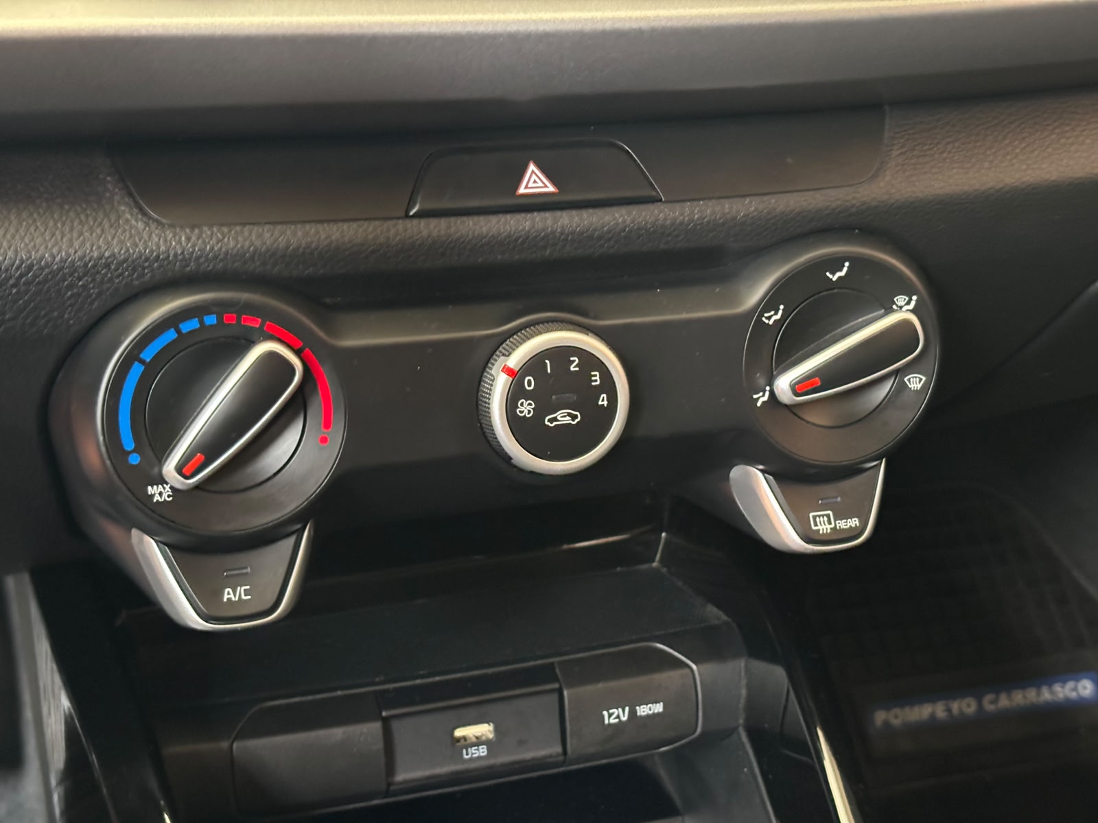 KIA RIO 5 2024 - Imagen 9 de 15