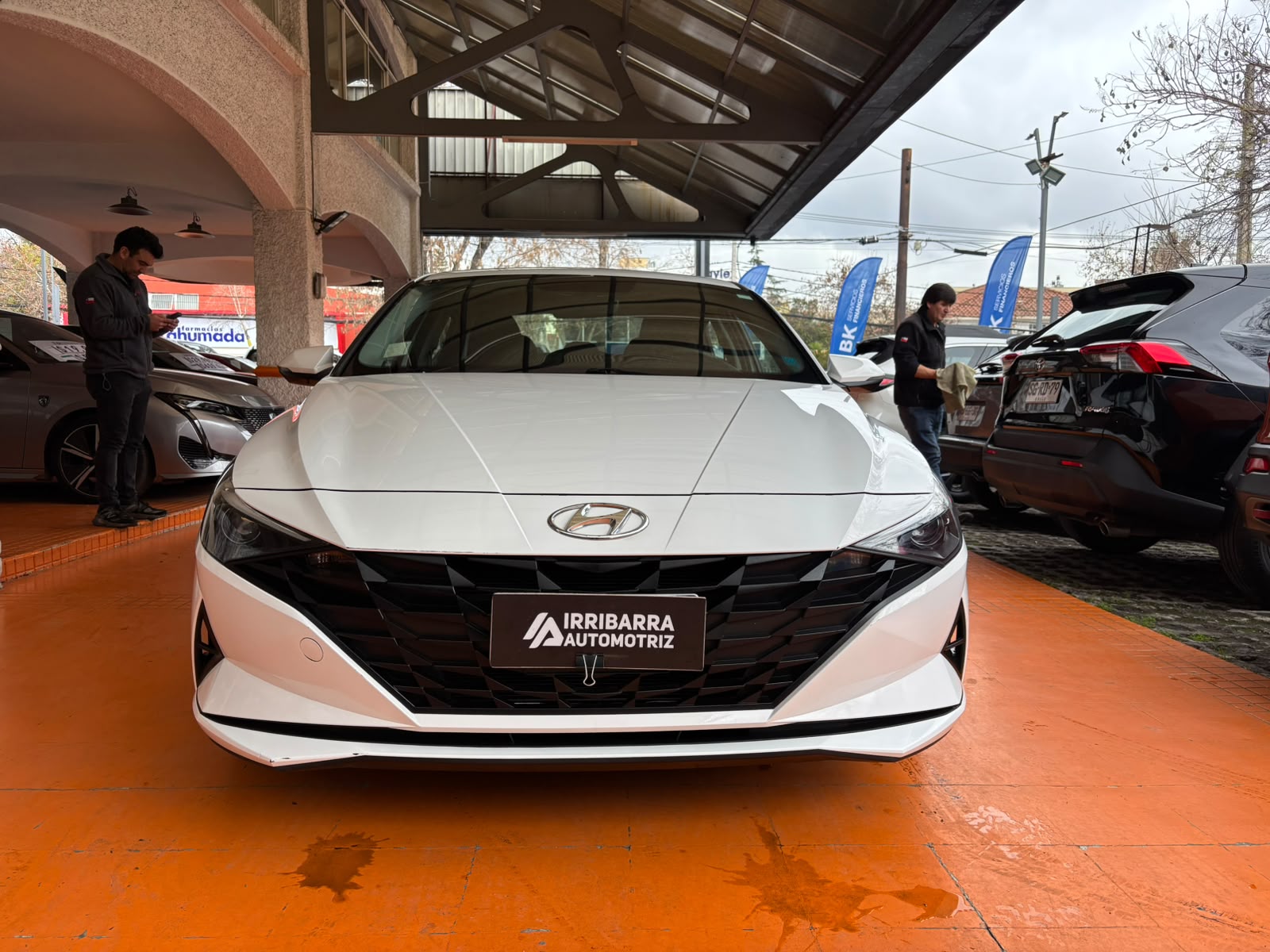 Hyundai ELANTRA 2021 - Foto 4 de 15