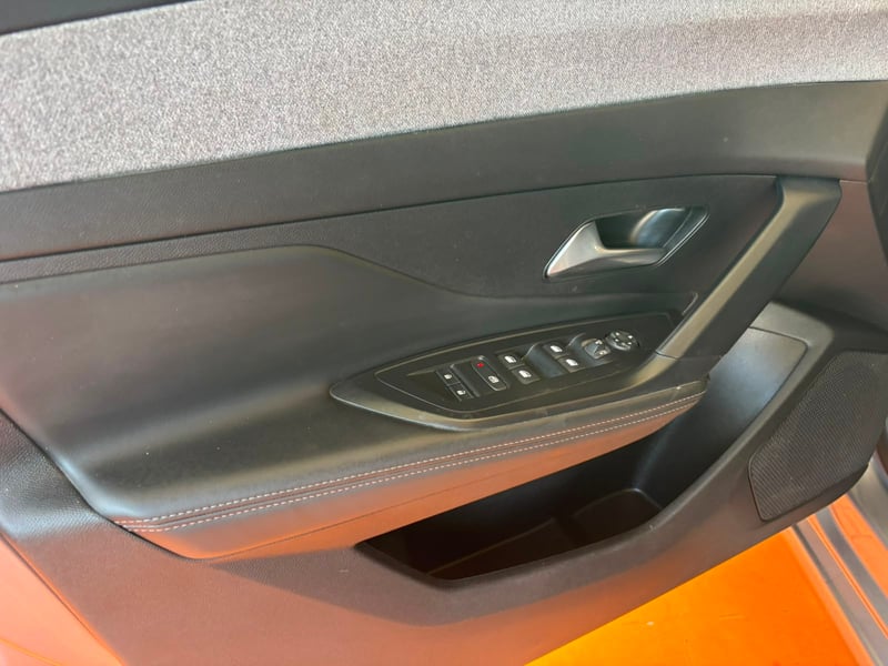 Peugeot 308 2025 - Imagen 11 de 15