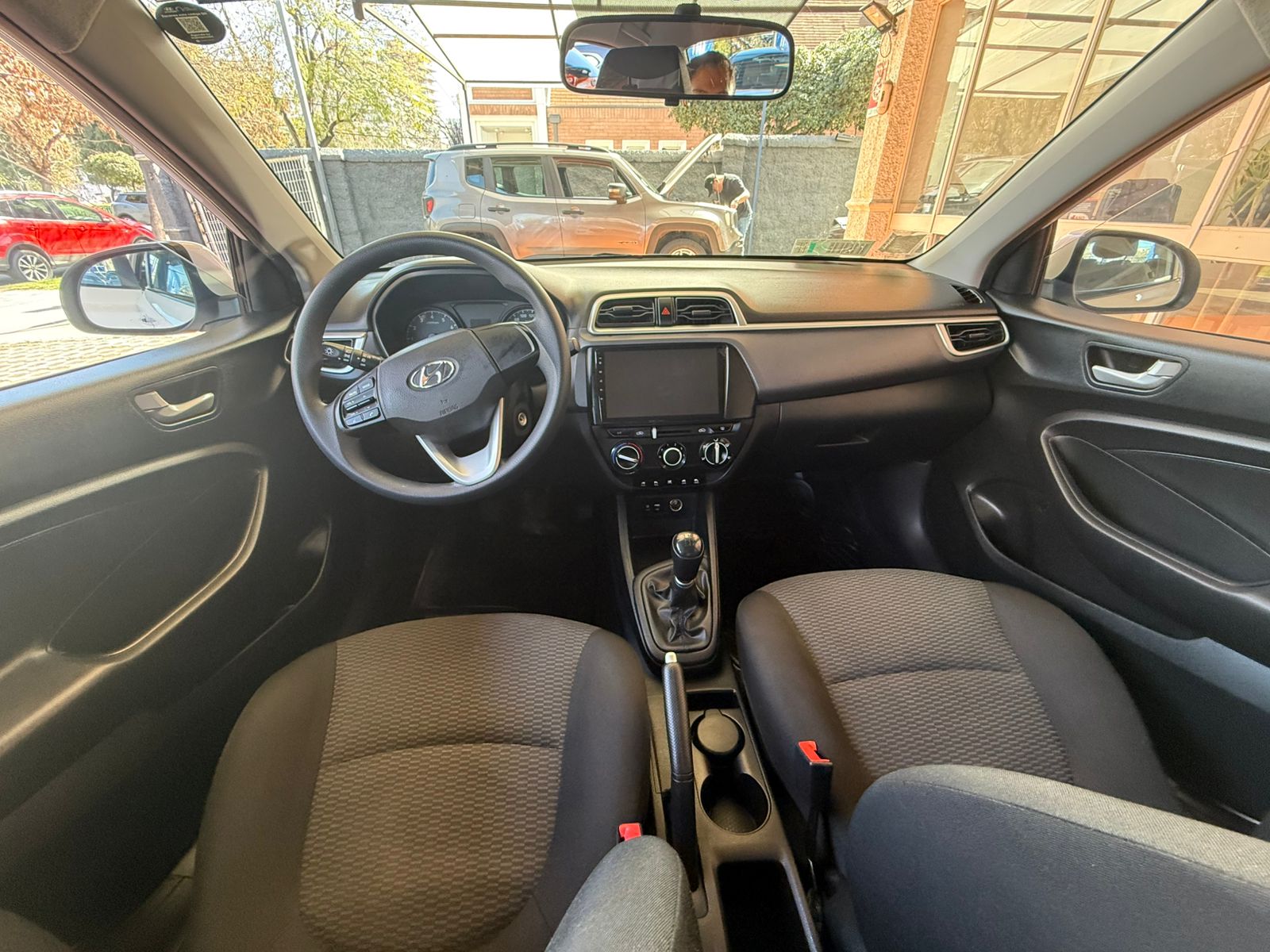 Hyundai VERNA 2022 - Imagen 13 de 15