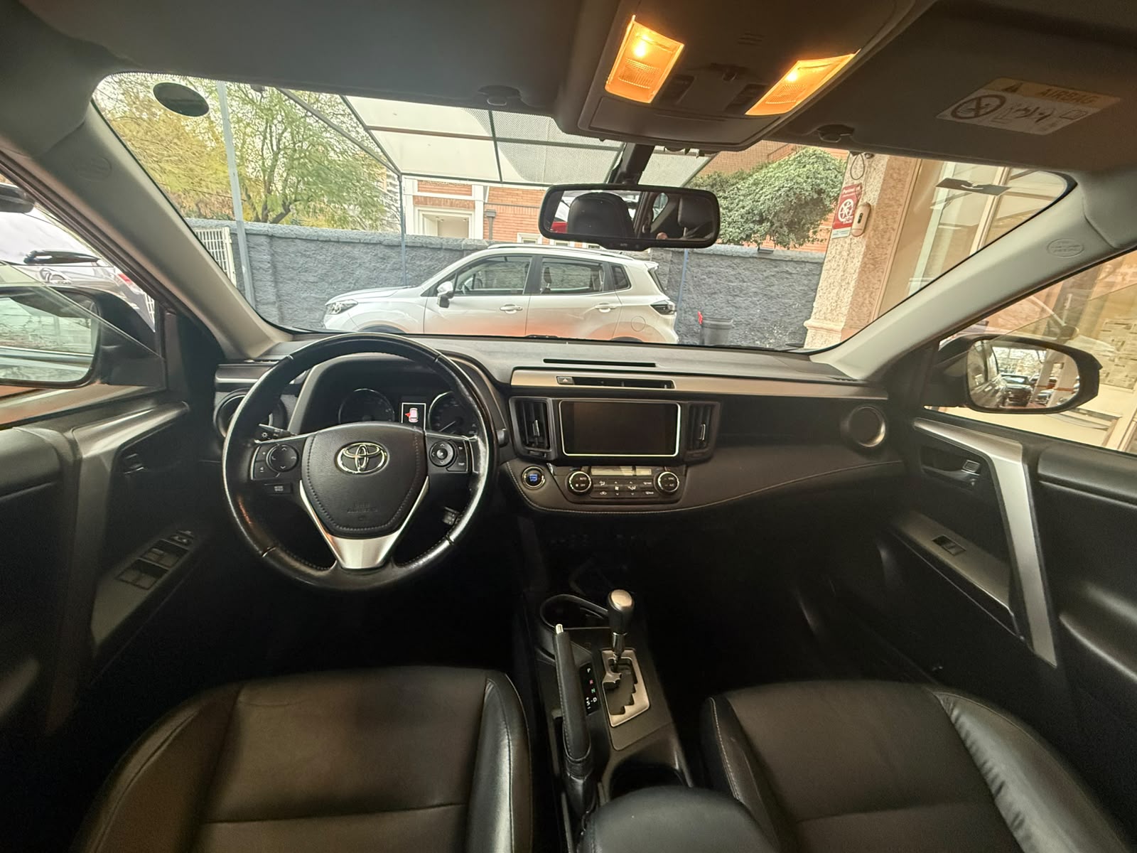 Toyota RAV4 2018 - Foto 2 de 15