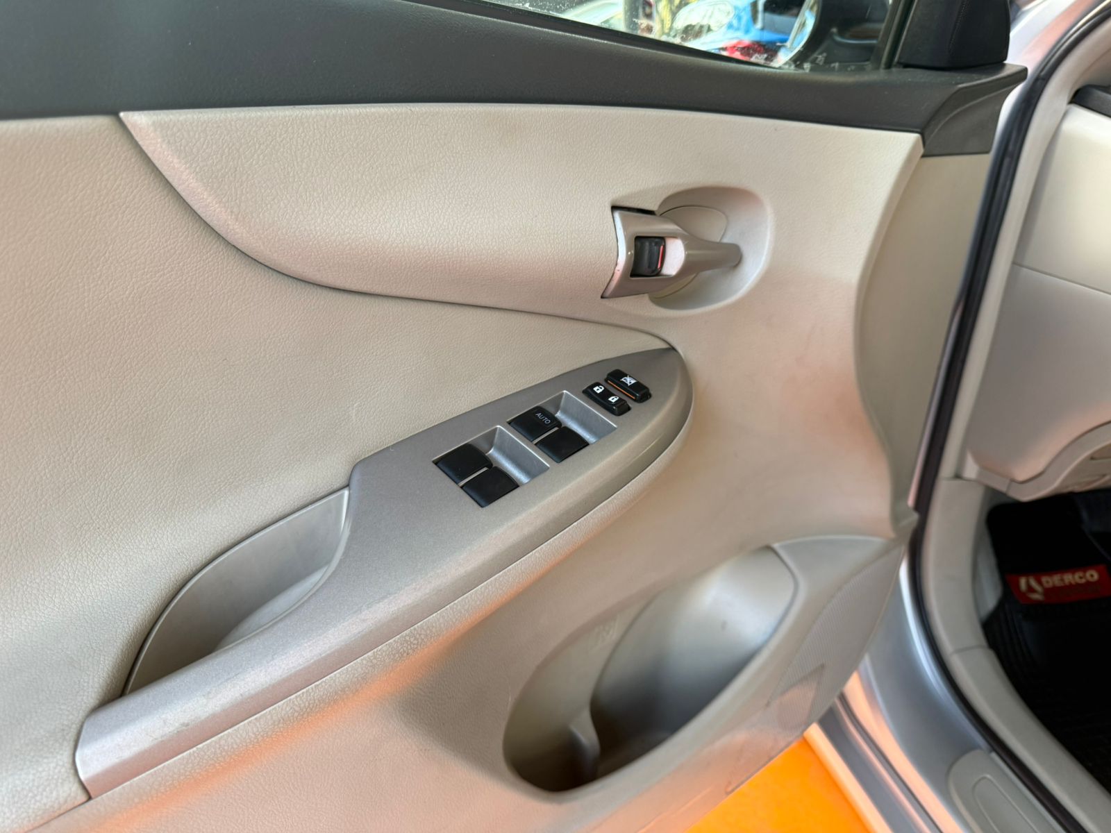 Toyota COROLLA 2014 - Imagen 9 de 15