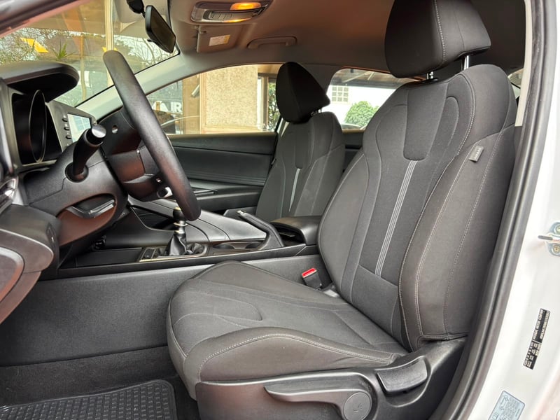Hyundai ELANTRA 2021 - Imagen 8 de 15