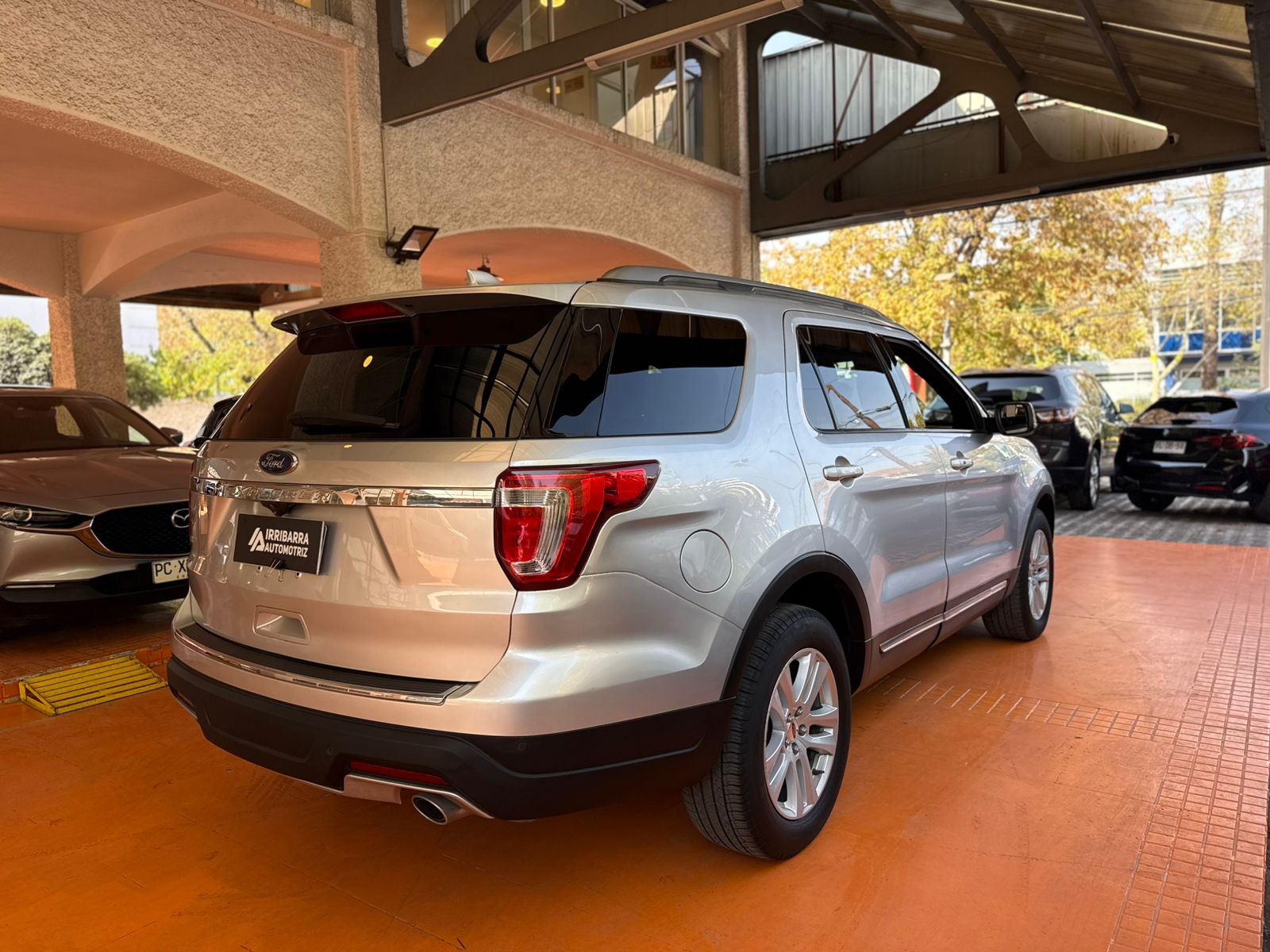 FORD EXPLORER 2018 - Imagen 14 de 15
