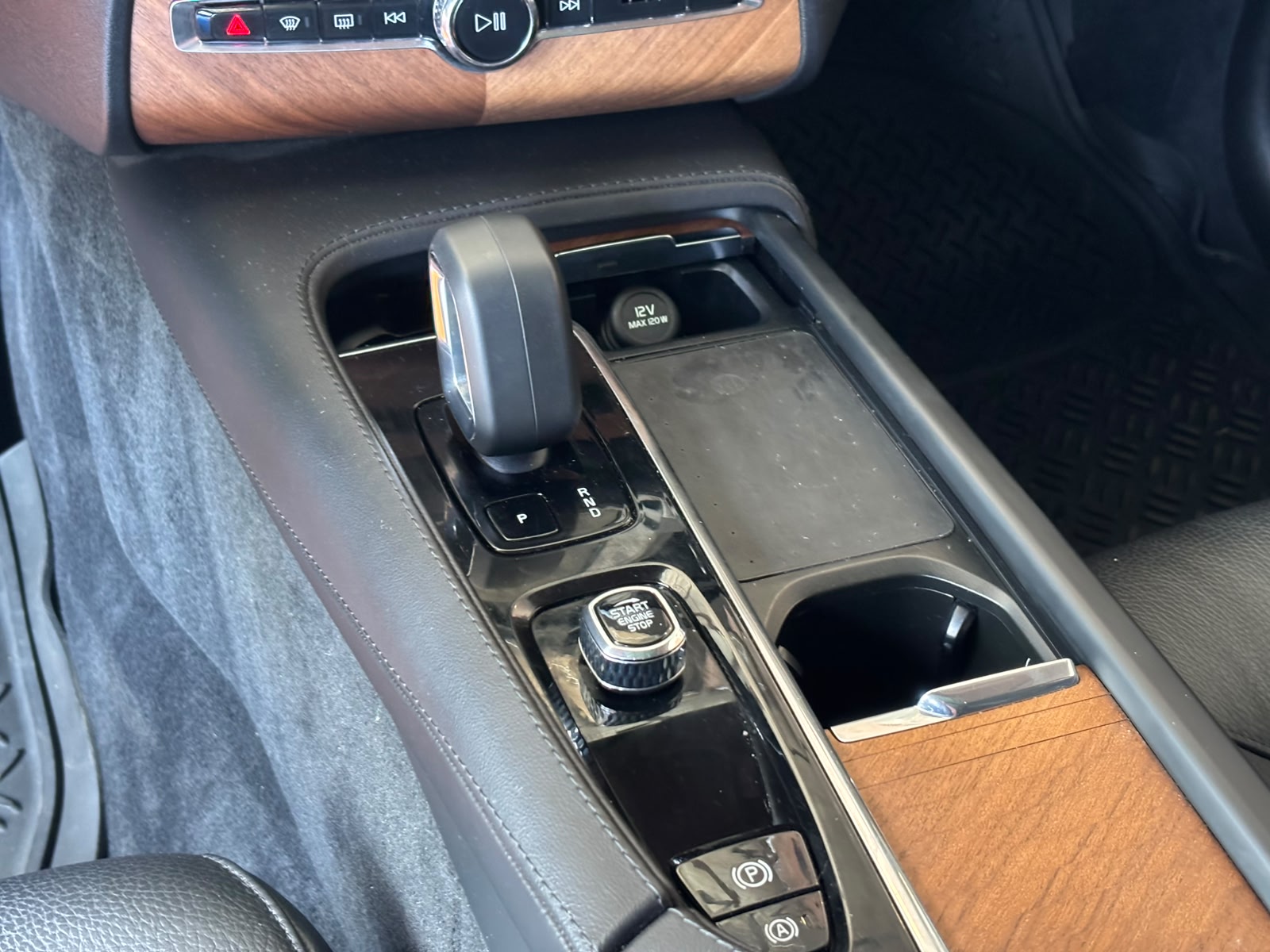 VOLVO XC90 2023 - Imagen 7 de 15
