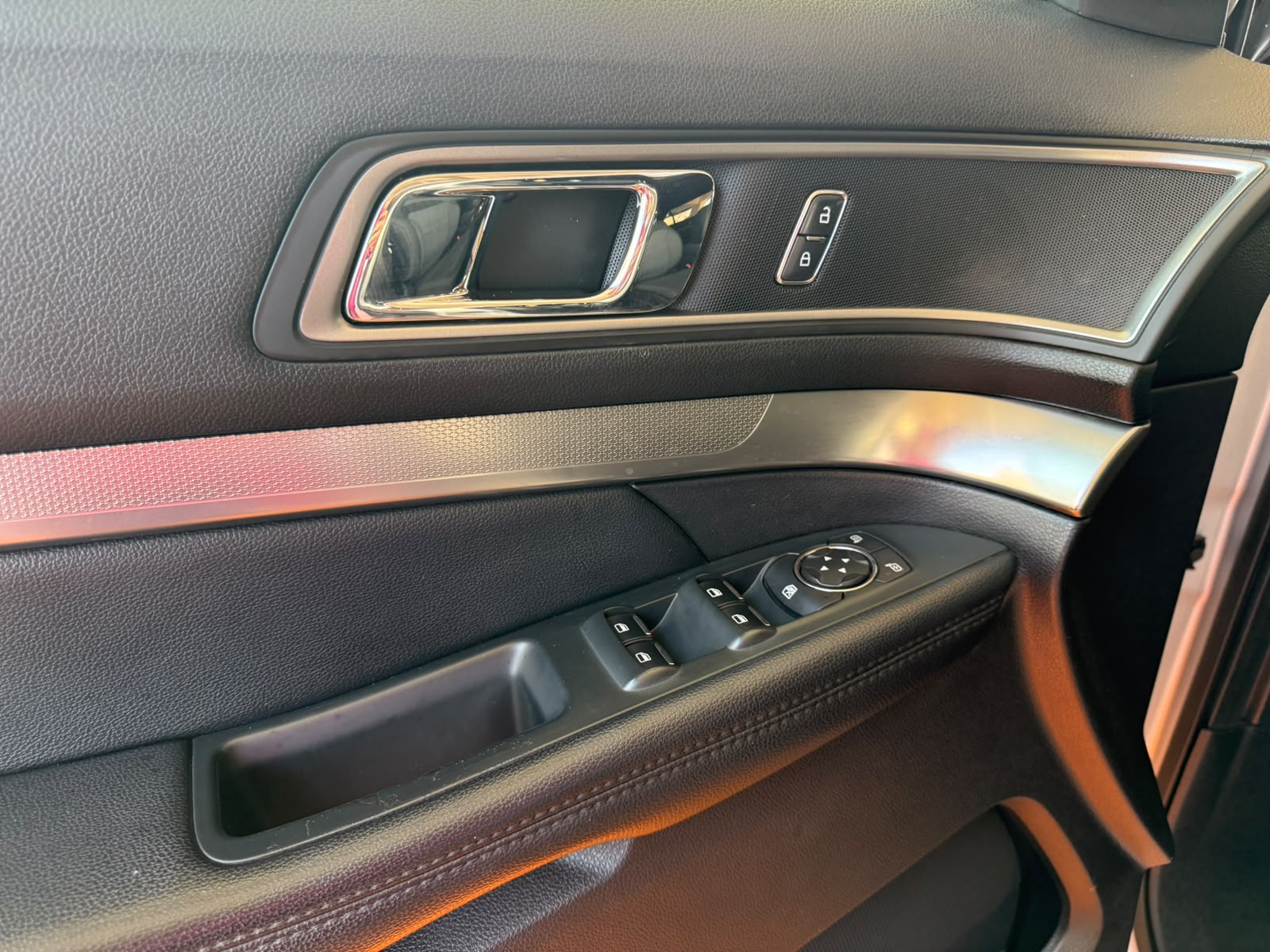 Ford EXPLORER 2020 - Imagen 10 de 15