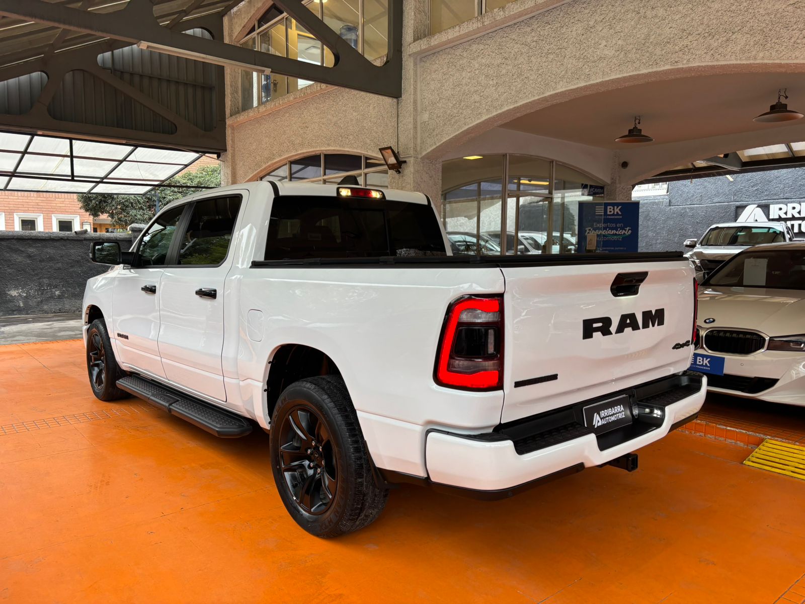 RAM 1500 2024 - Foto 5 de 15