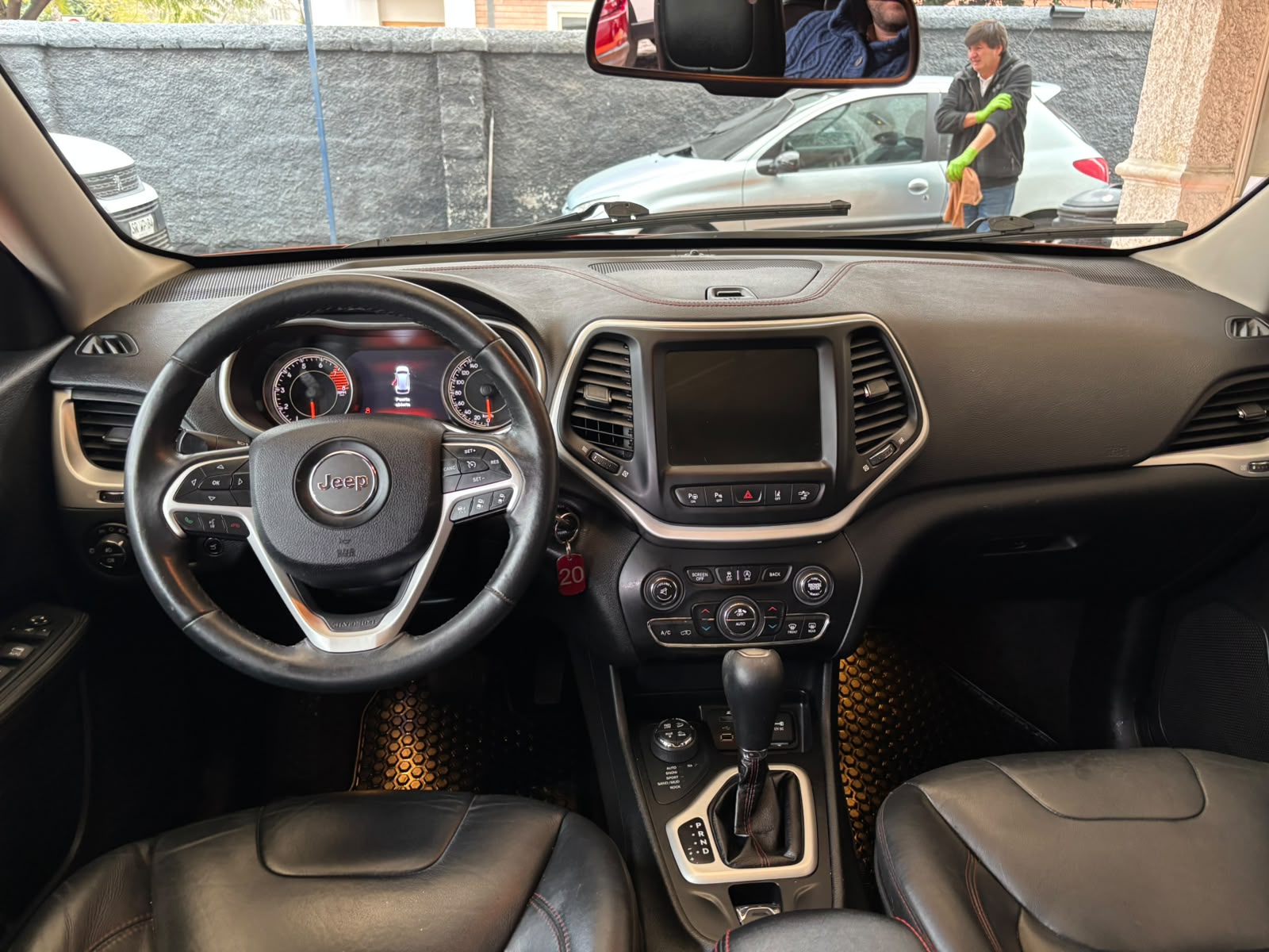 Jeep CHEROKEE 2017 - Imagen 13 de 15
