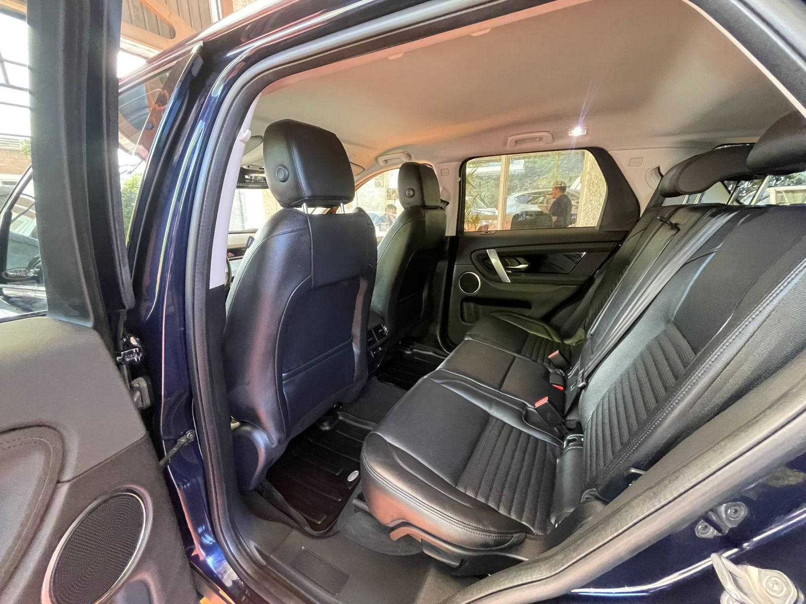 LAND ROVER DISCOVERY SPORT 2022 - Imagen 10 de 15