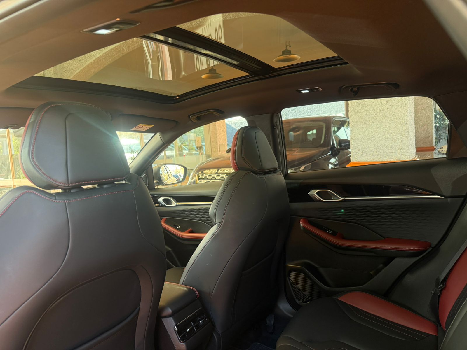 GEELY NEW COOLRAY 2023 - Imagen 8 de 15