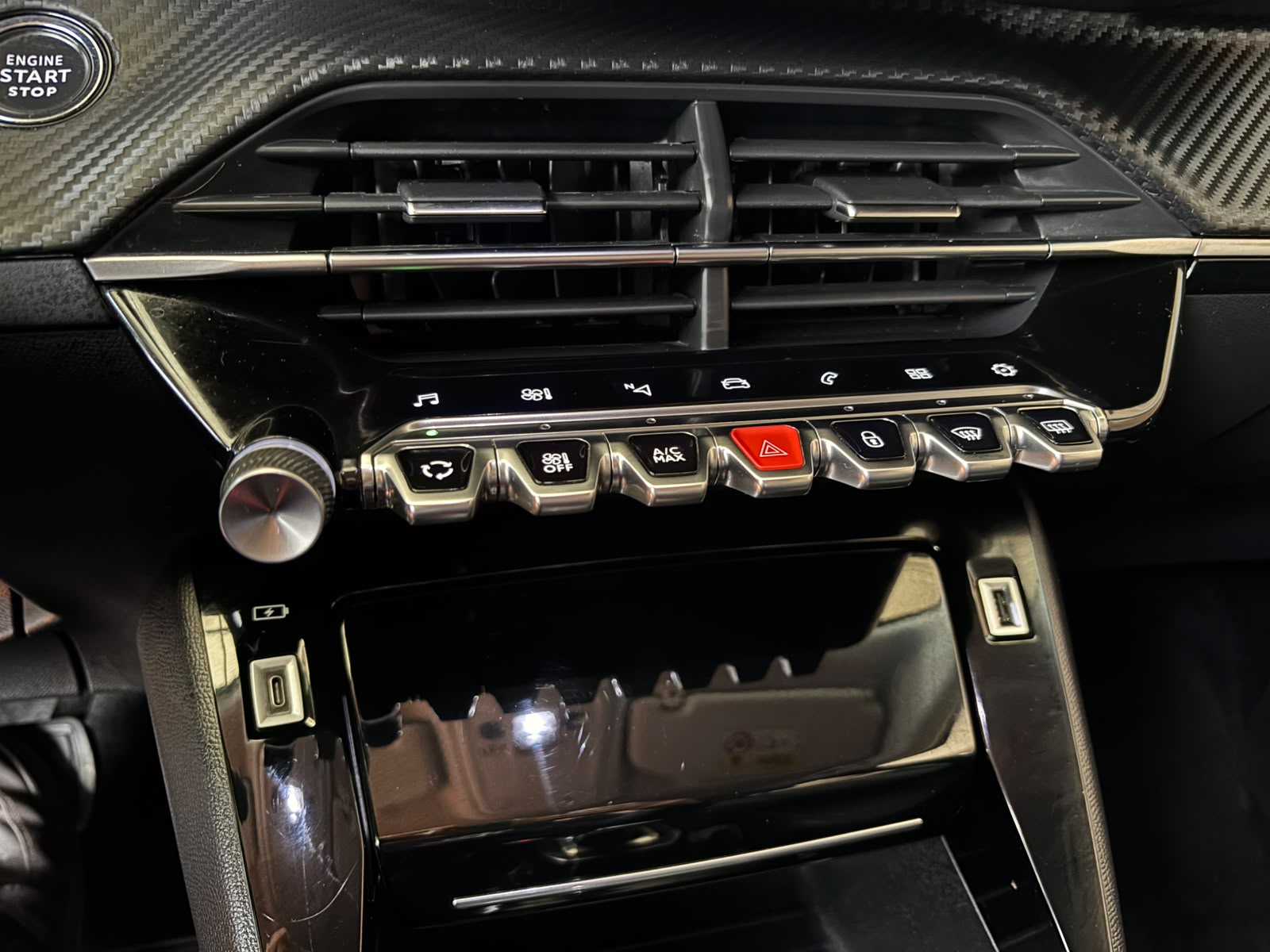 Peugeot 2008 2021 - Imagen 9 de 15